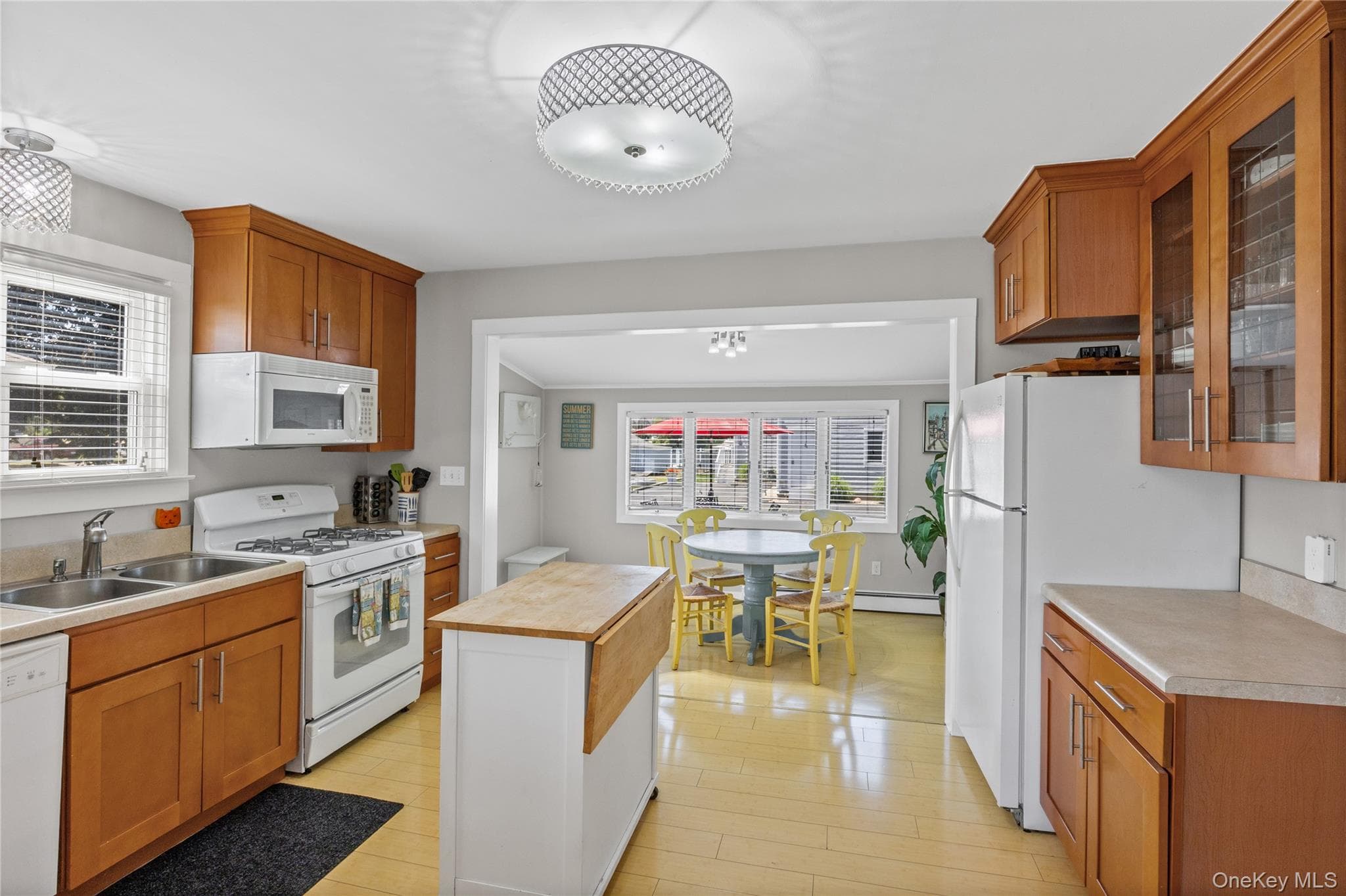 83 Beach Road thumbnail 8