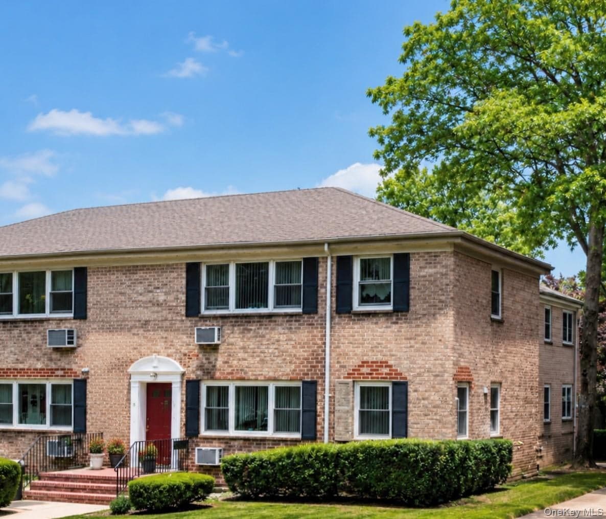 6955 150th Street Unit: 33B thumbnail 2
