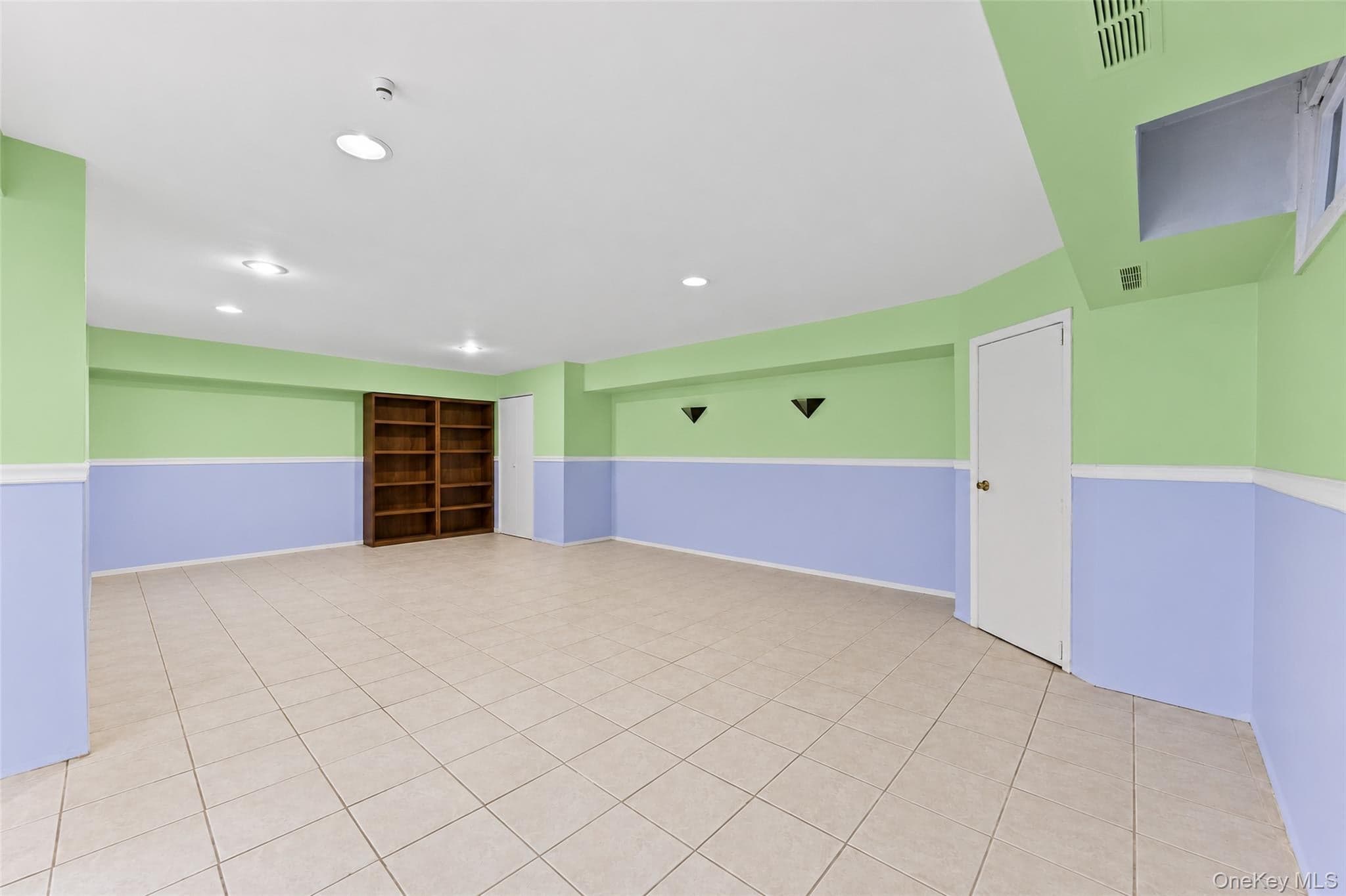 210-05 53rd Avenue thumbnail 23