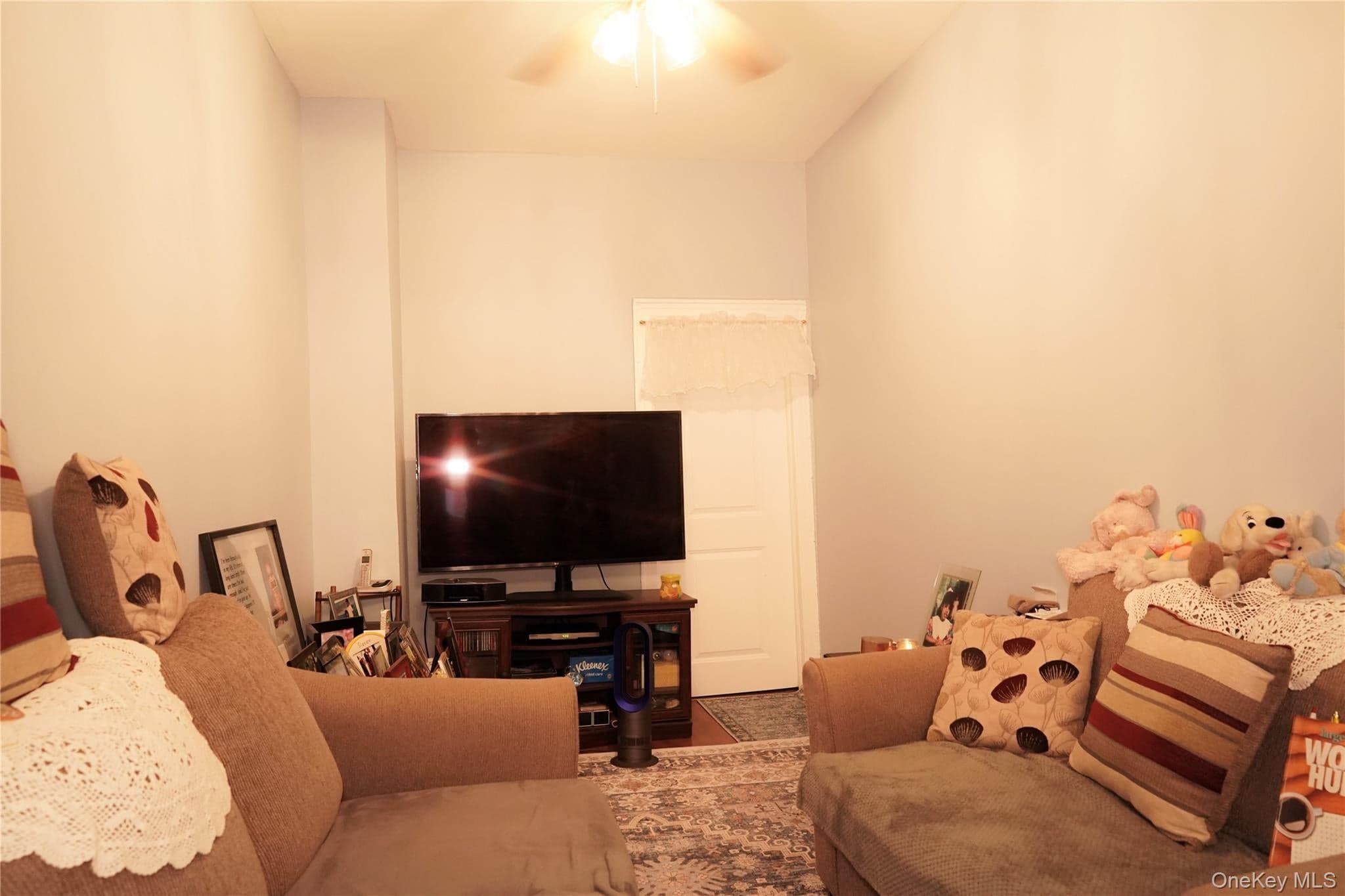 103 Greenpoint Avenue thumbnail 16