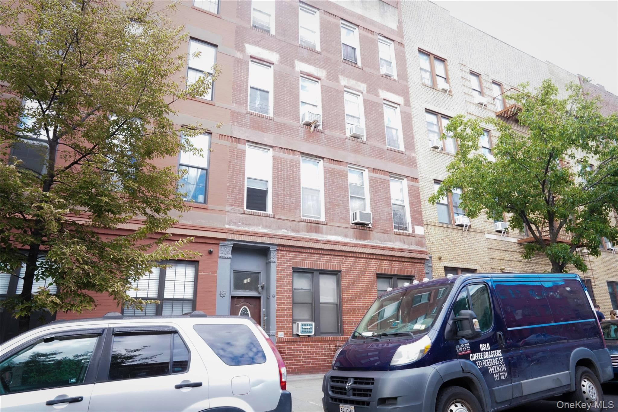 103 Greenpoint Avenue thumbnail 2