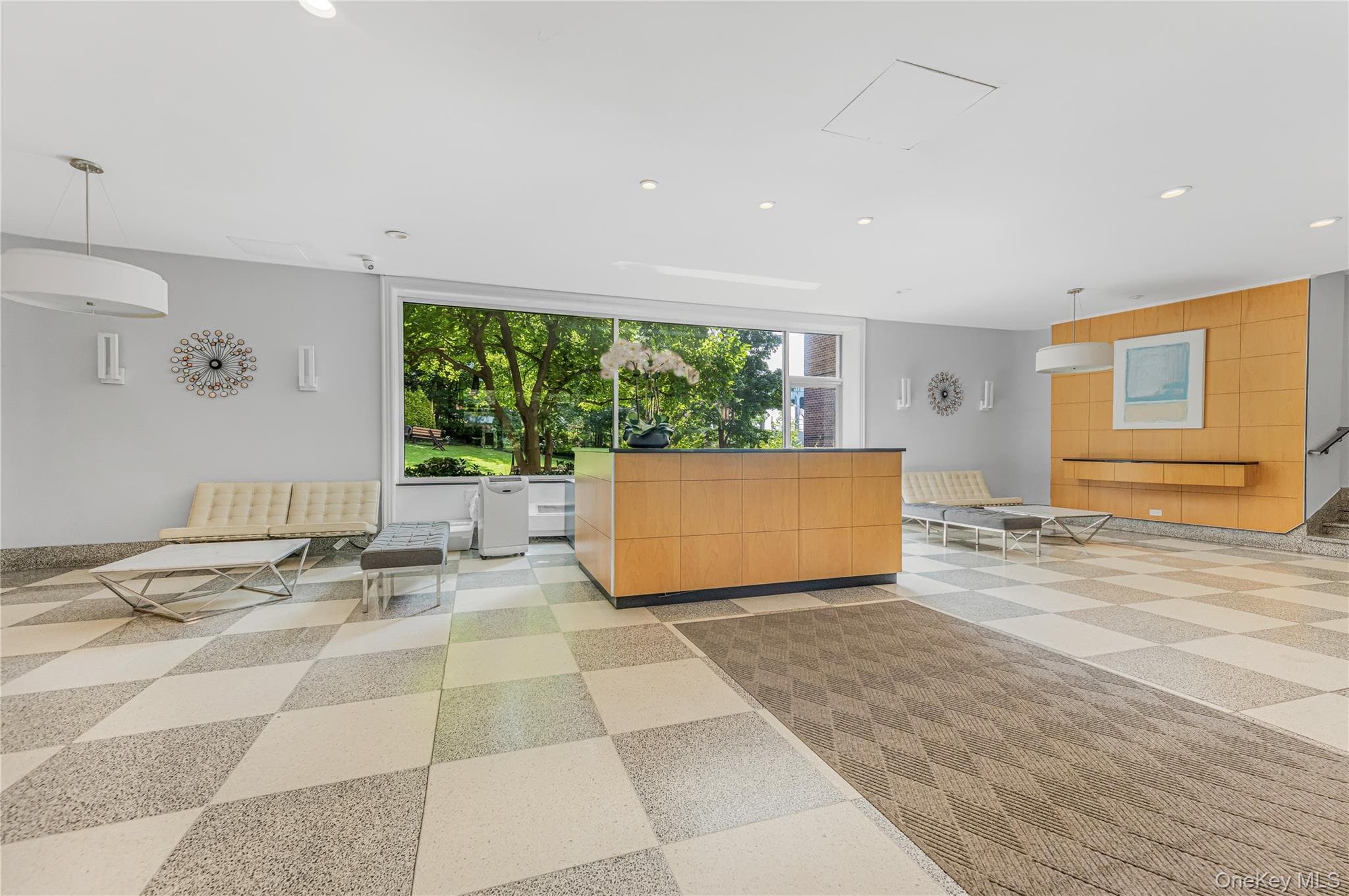 2550 Independence Avenue Unit: 2F thumbnail 15