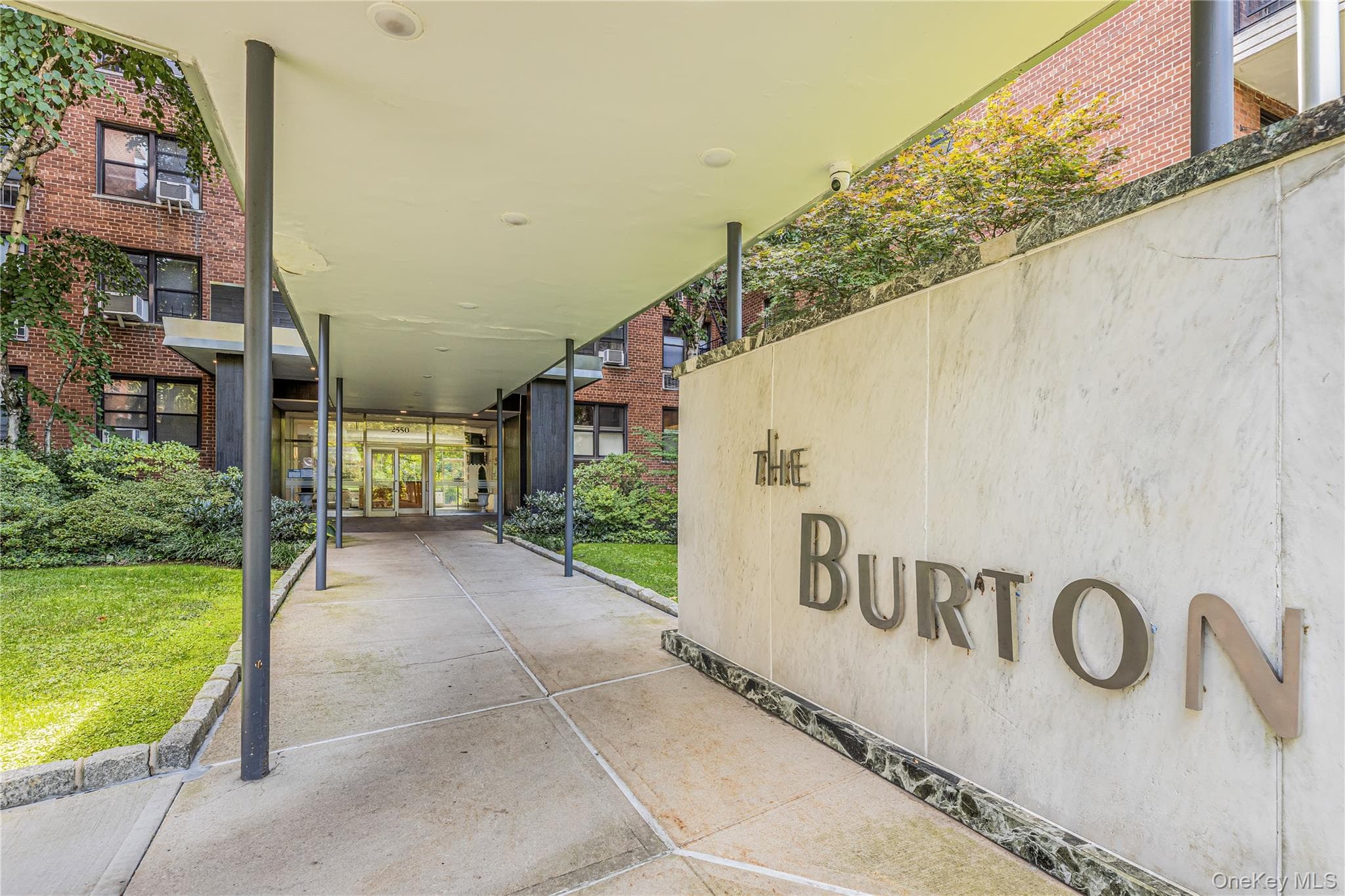 2550 Independence Avenue Unit: 2F thumbnail 19