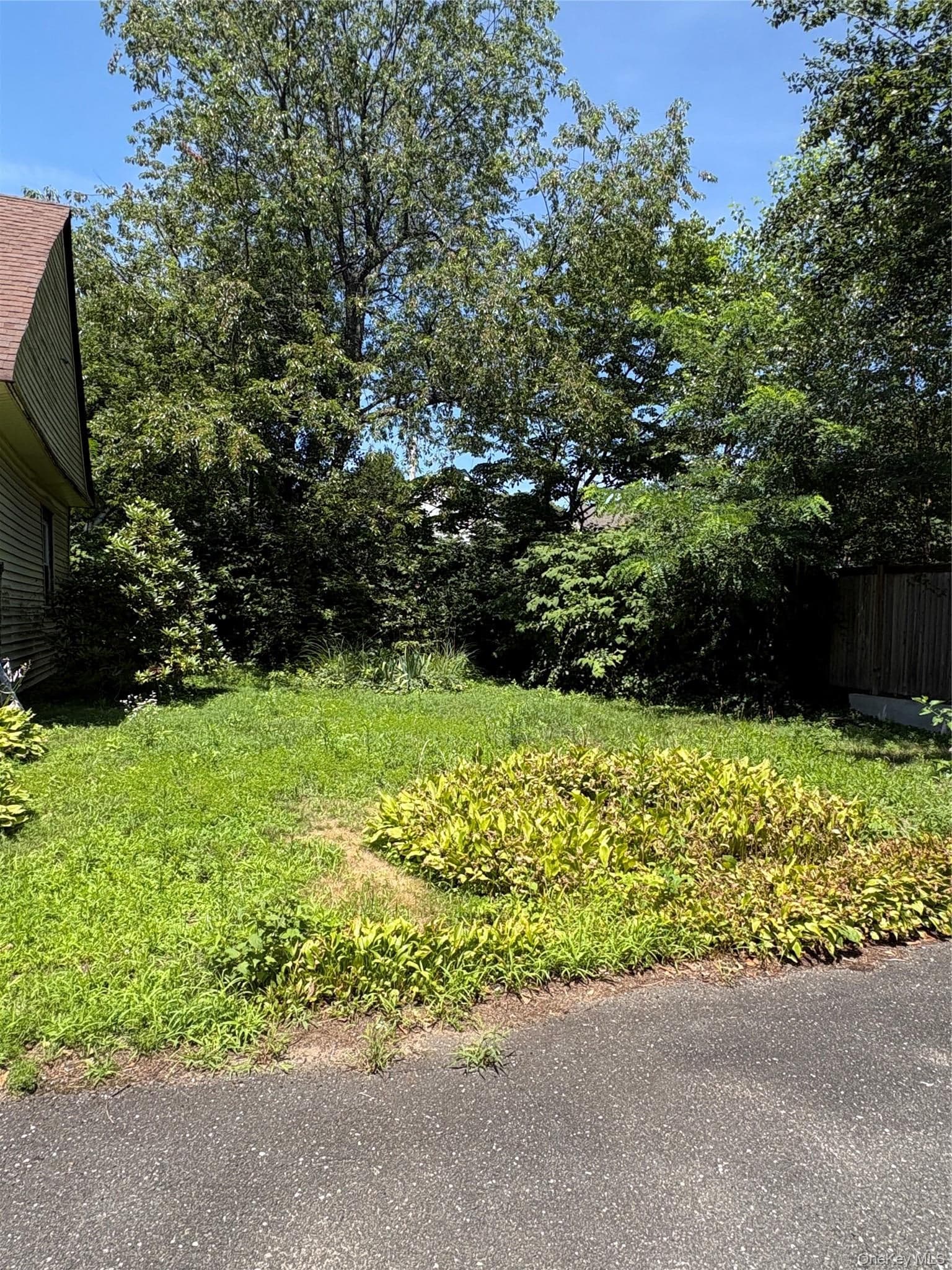 254 Hempstead Avenue thumbnail 7