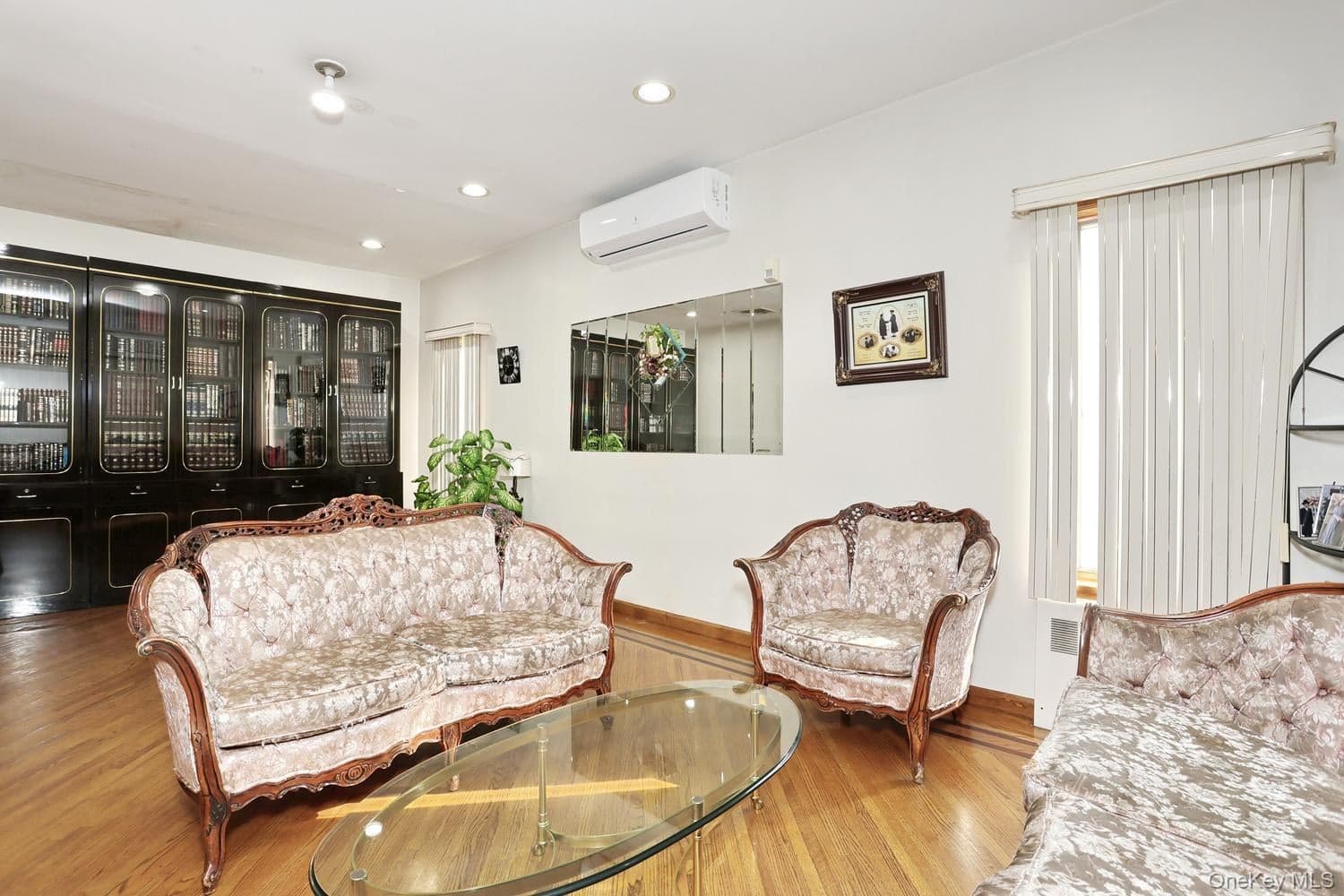 1 Morris Road thumbnail 13