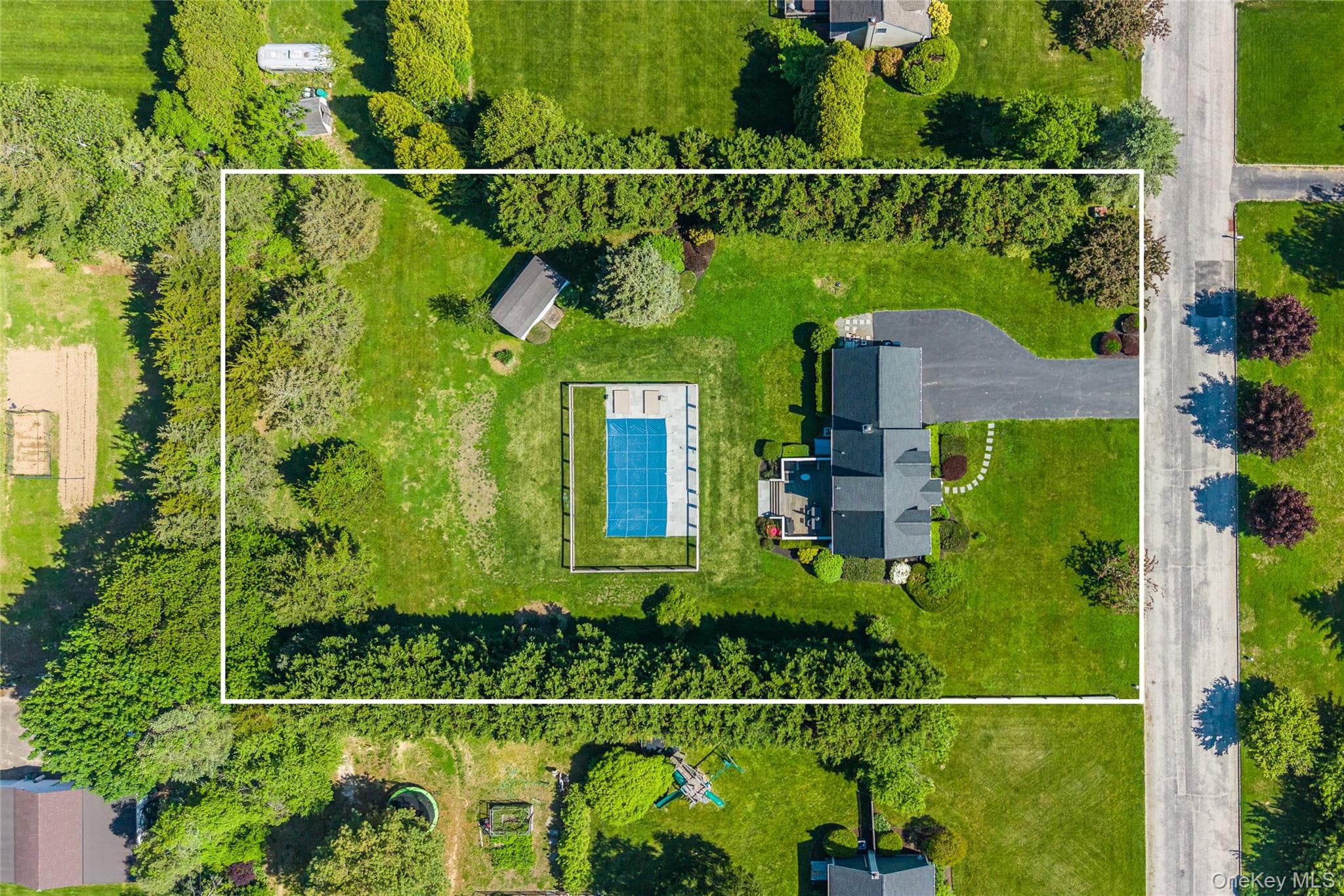 820 Gabriella Court thumbnail 20