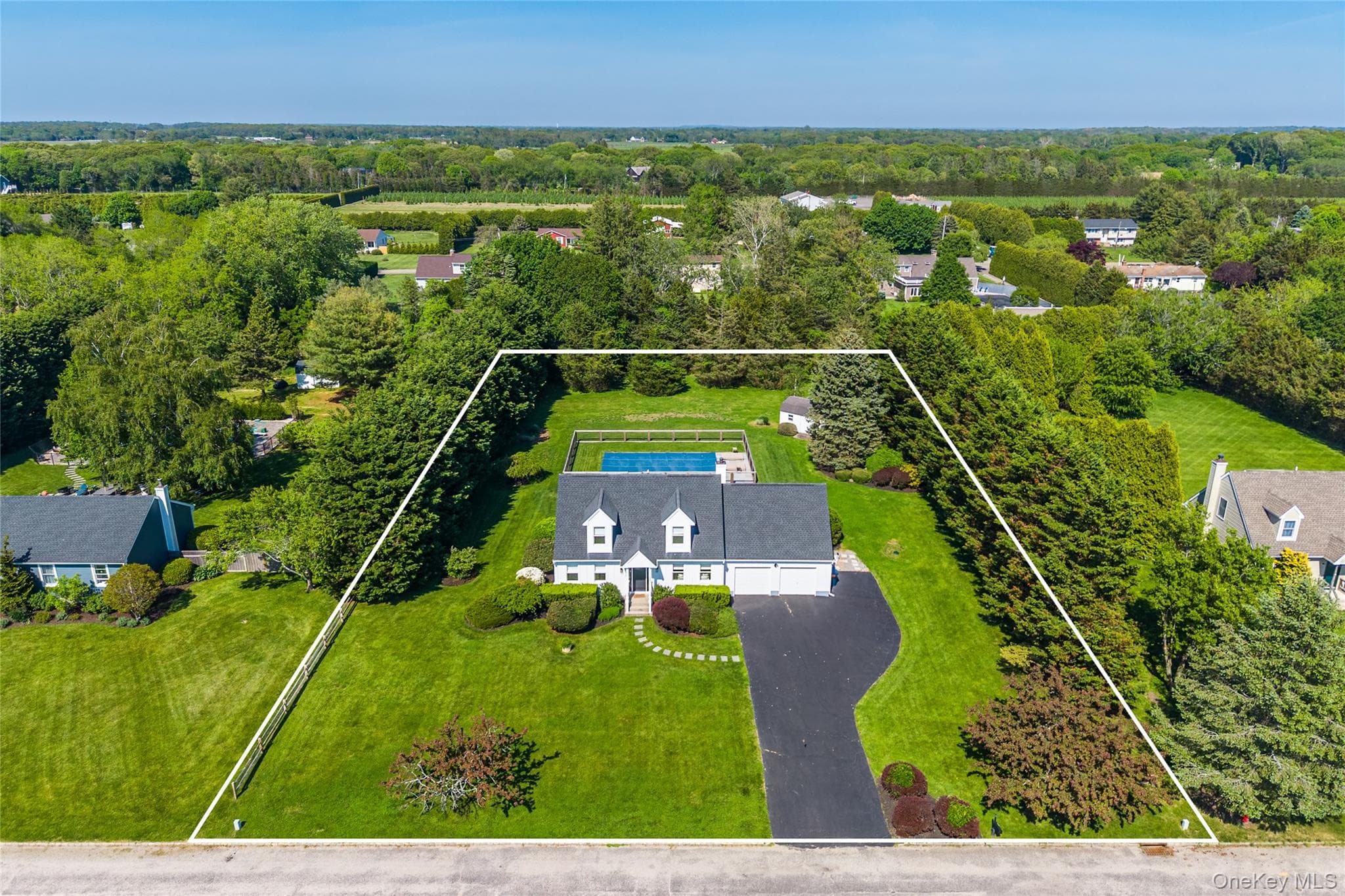 820 Gabriella Court thumbnail 21