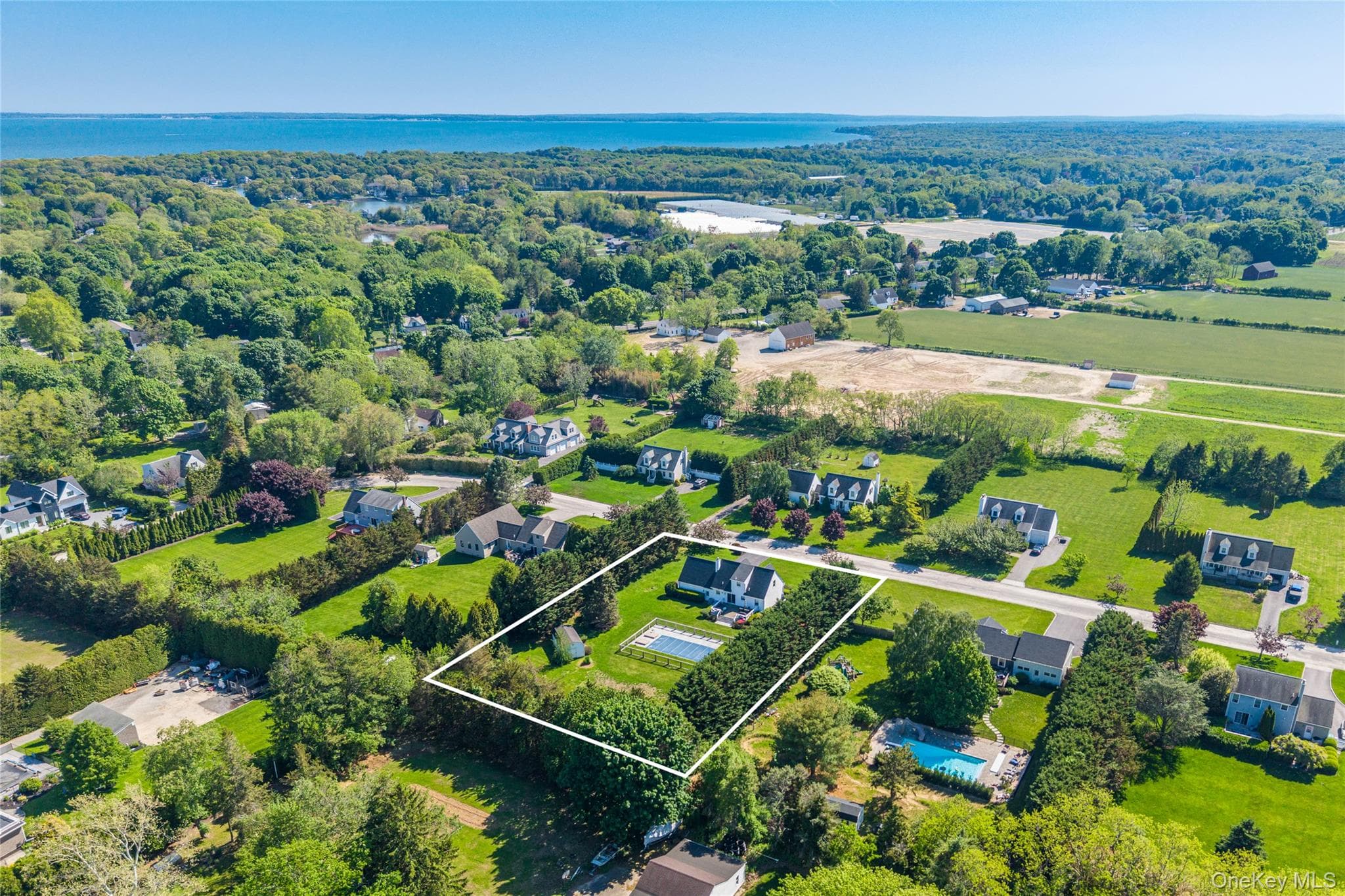 820 Gabriella Court thumbnail 27