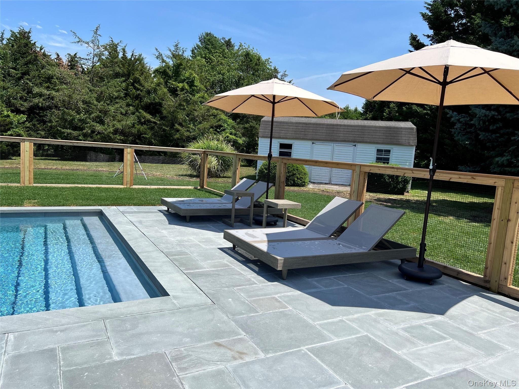 820 Gabriella Court thumbnail 19