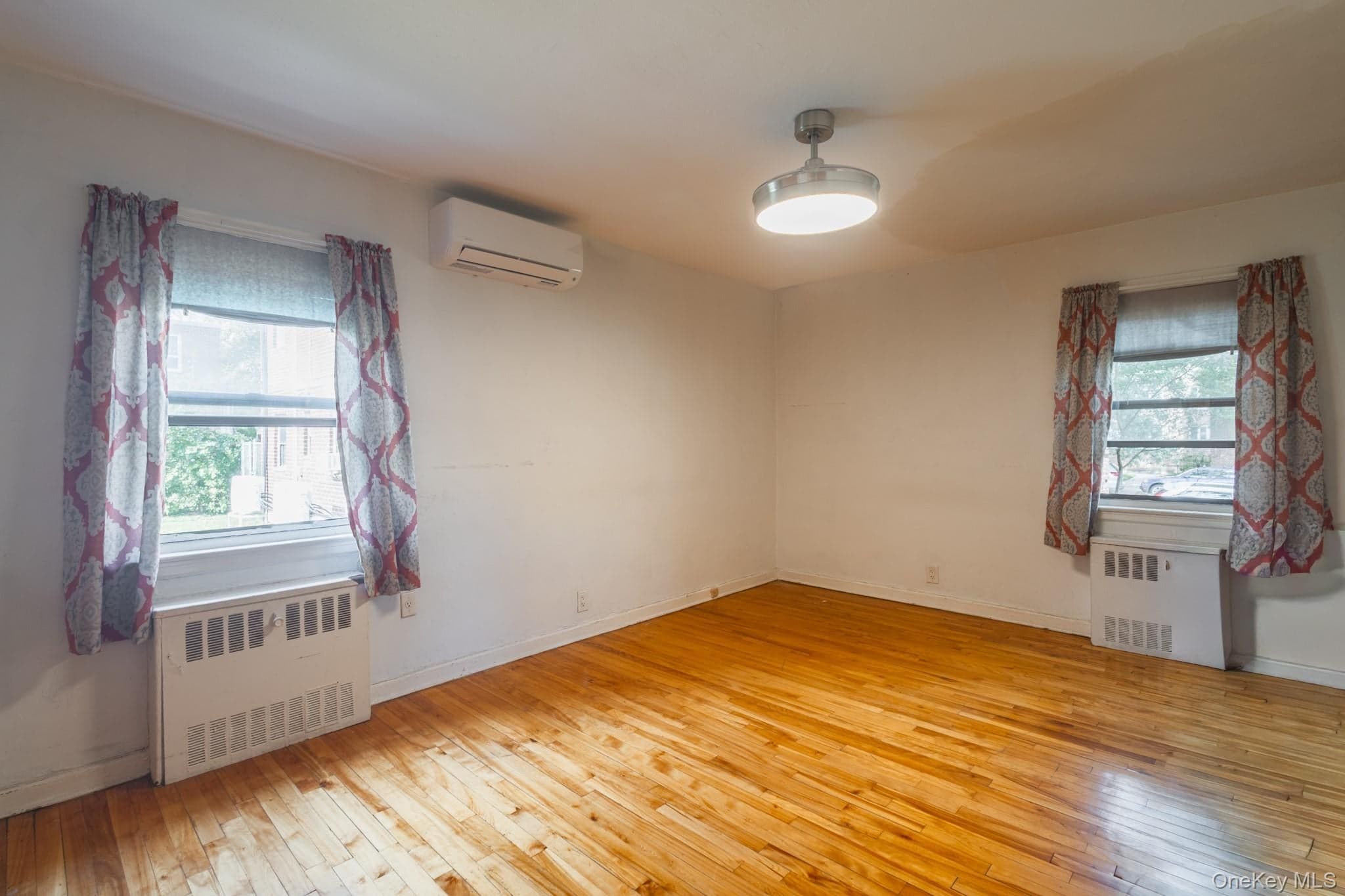 196-16 67th Avenue Unit: 1 thumbnail 3