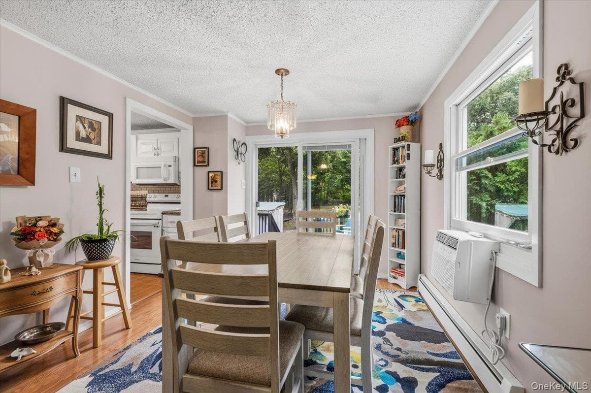 393 Railroad Avenue thumbnail 9