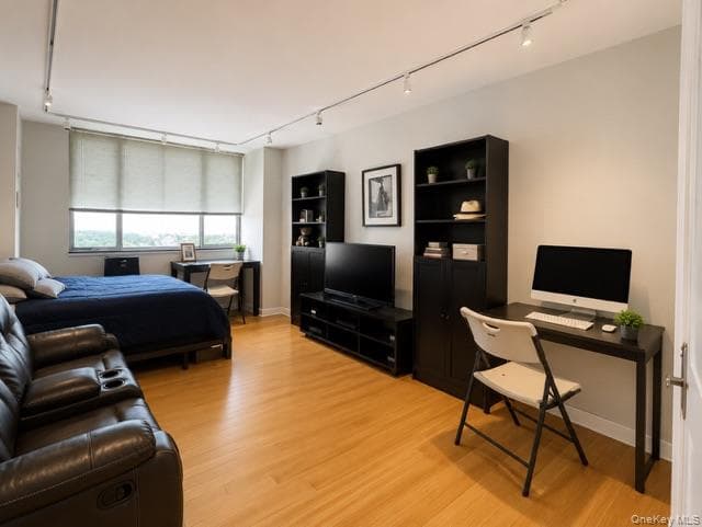 27110 Grand Central Parkway PKWY Unit: 16M thumbnail 3