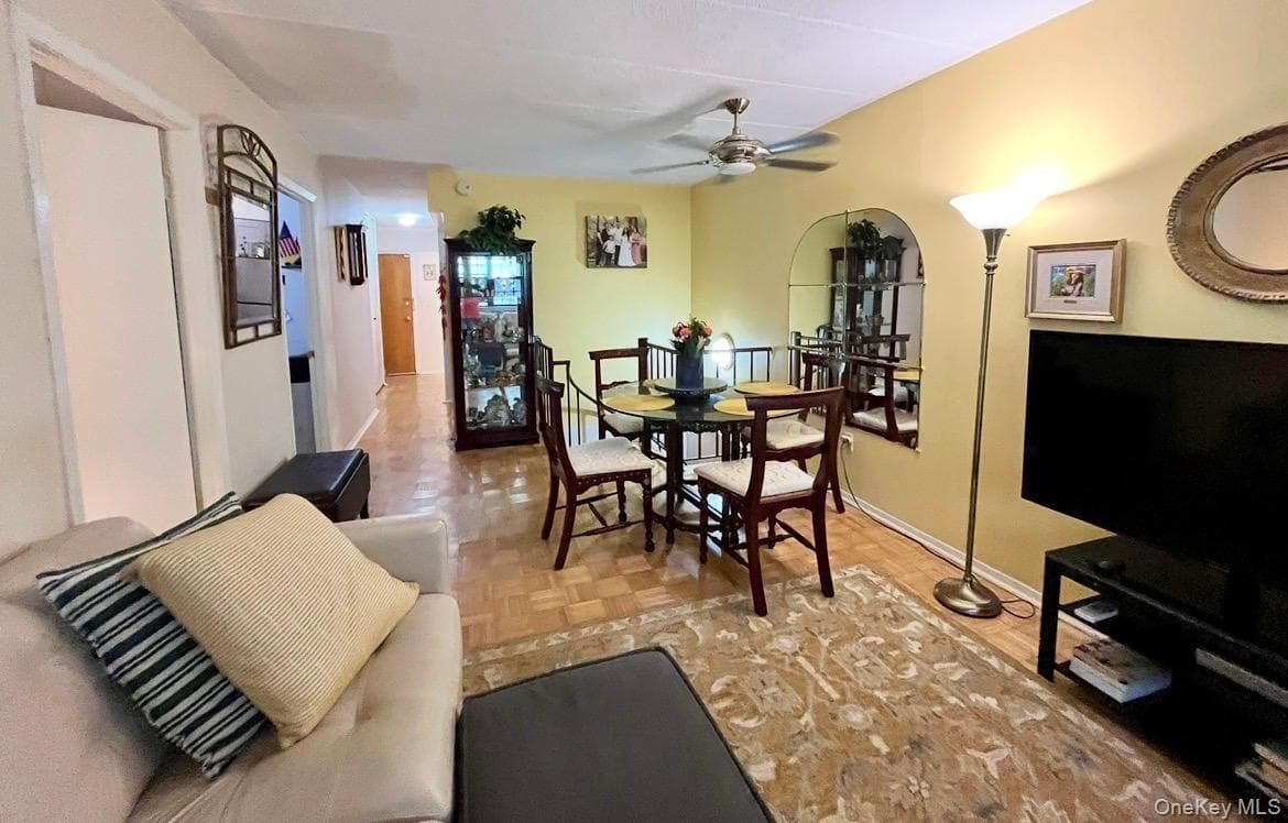 6809 242nd Street Unit: 33A thumbnail 10