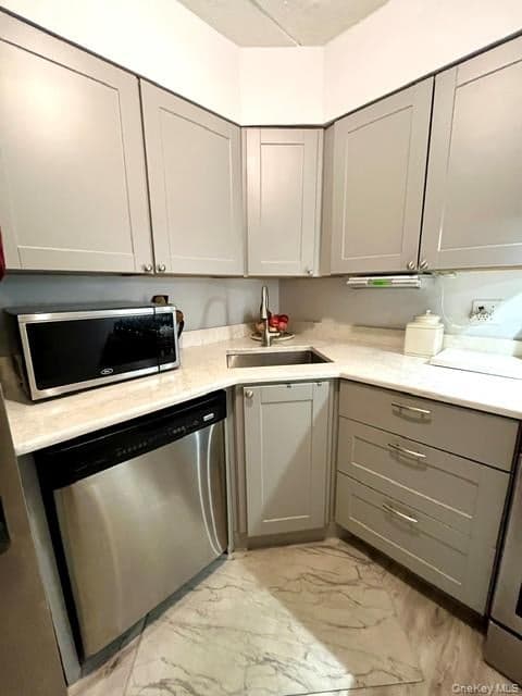 6809 242nd Street Unit: 33A thumbnail 5