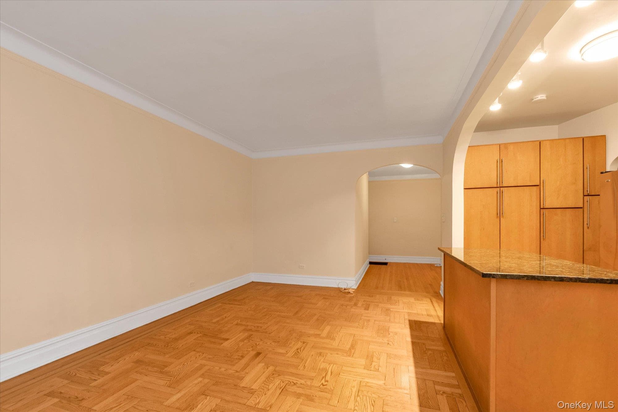 41-20 46 Street Unit: 4A thumbnail 3
