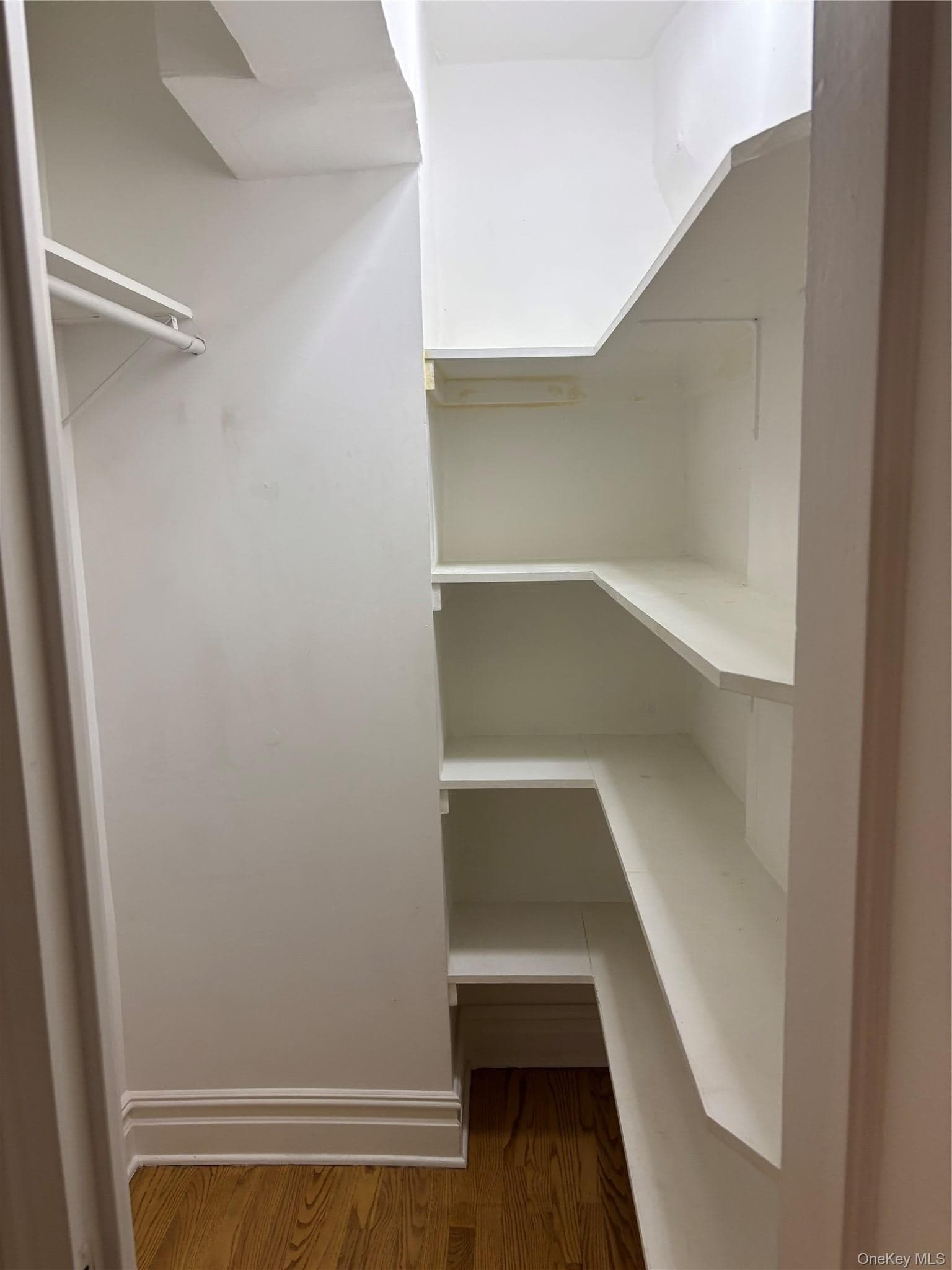 41-20 46 Street Unit: 4A thumbnail 17