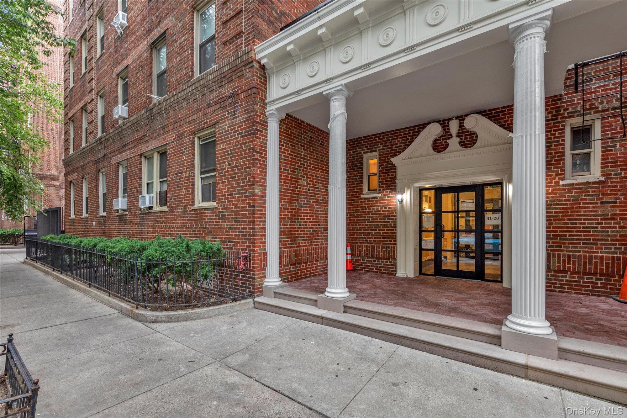 41-20 46 Street Unit: 4A thumbnail 13