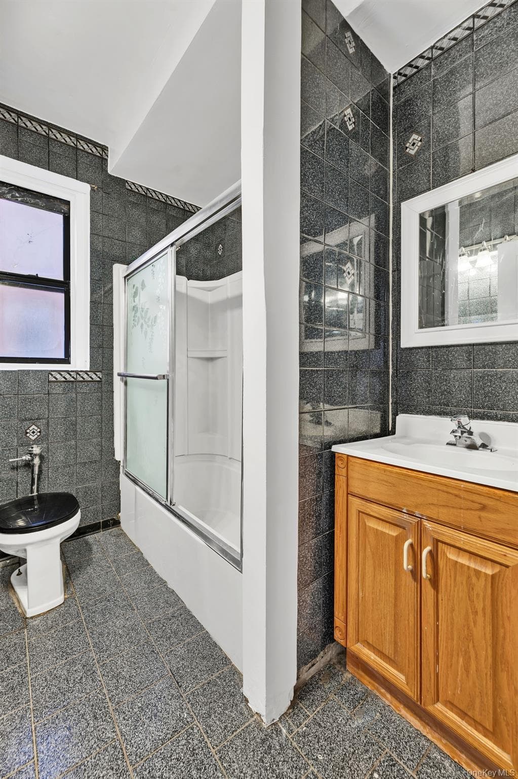 828 Gerard Avenue Unit: 2D thumbnail 9