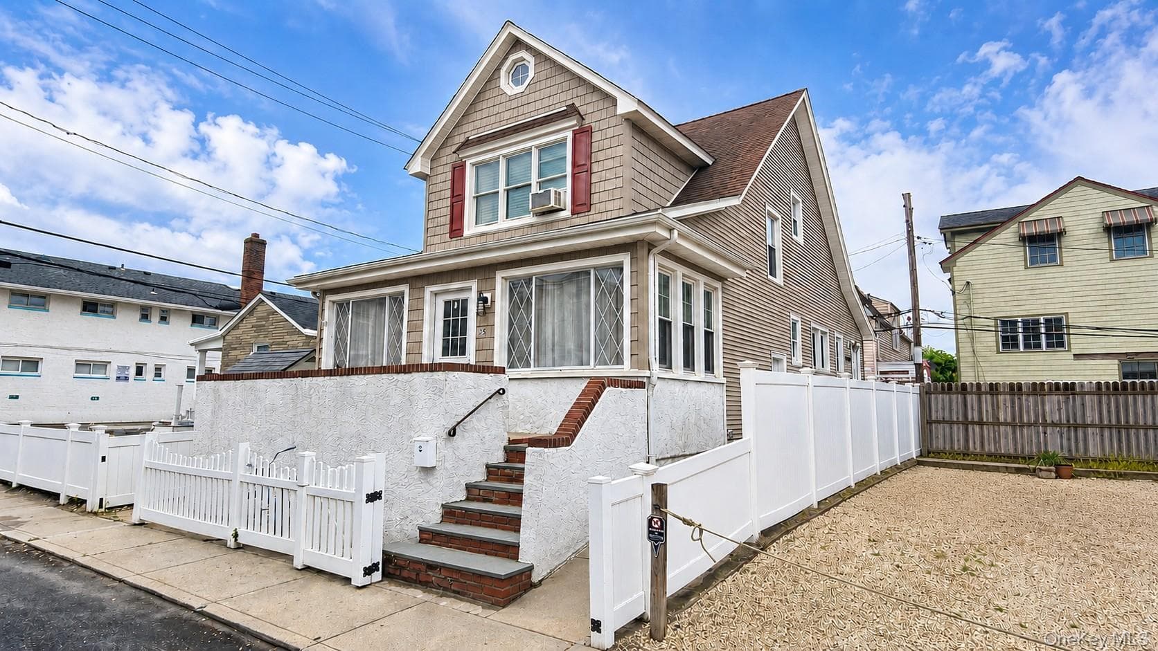 25 Alabama Street, Long Beach