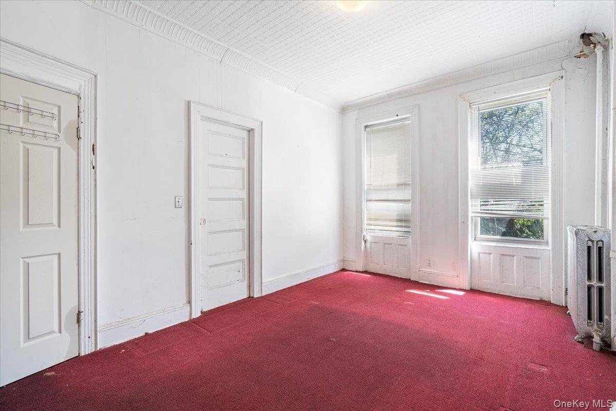 407 Eldert Lane thumbnail 8