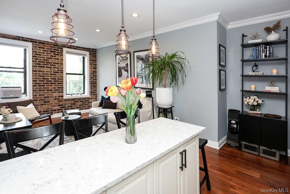 24-65 38th Street Unit: 10C thumbnail 7