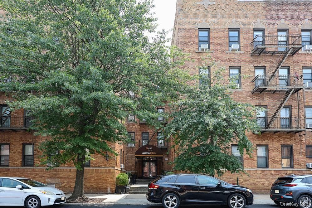 24-65 38th Street Unit: 10C thumbnail 27