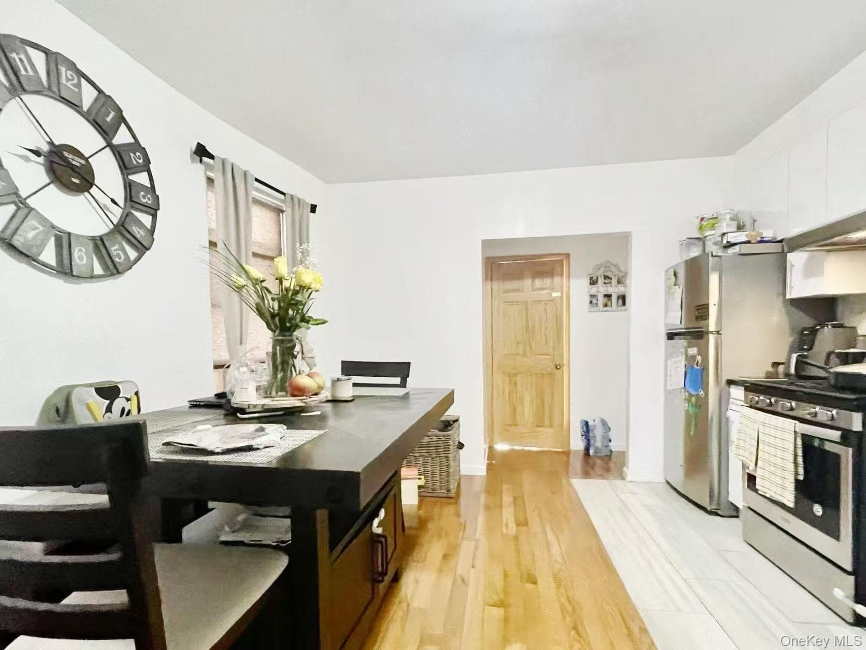 1805 Mulford Avenue thumbnail 5