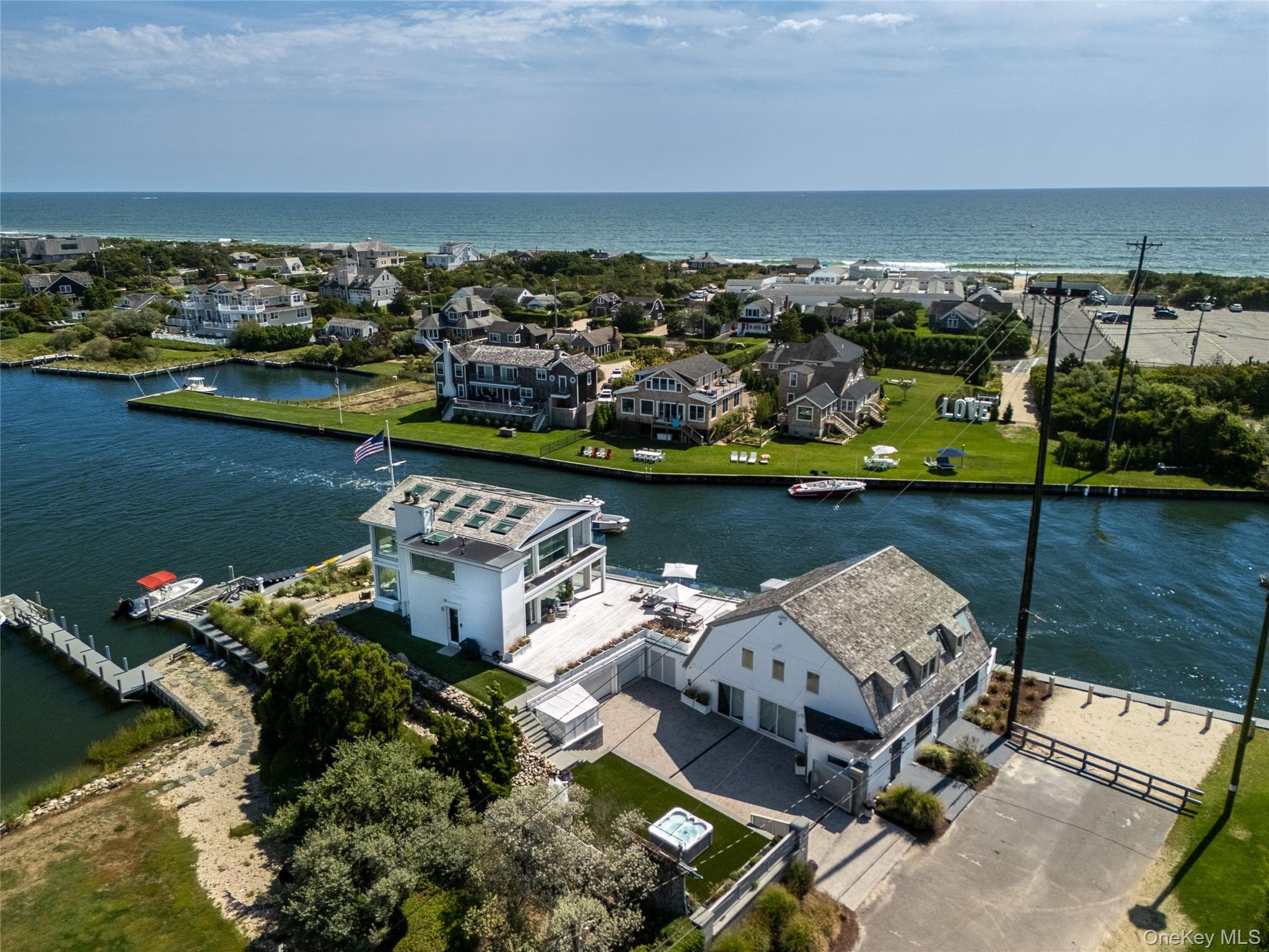 38 Beach Lane photo 1