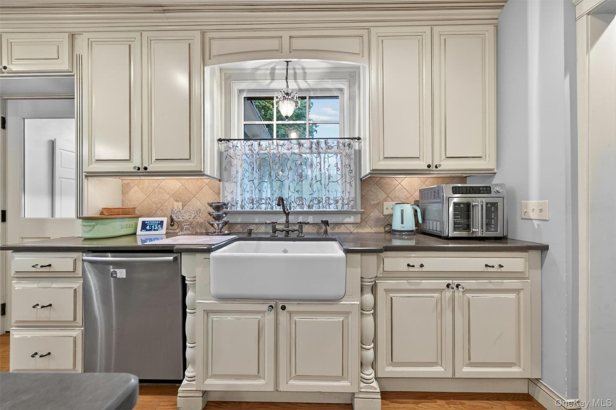 26 Maple Avenue thumbnail 14