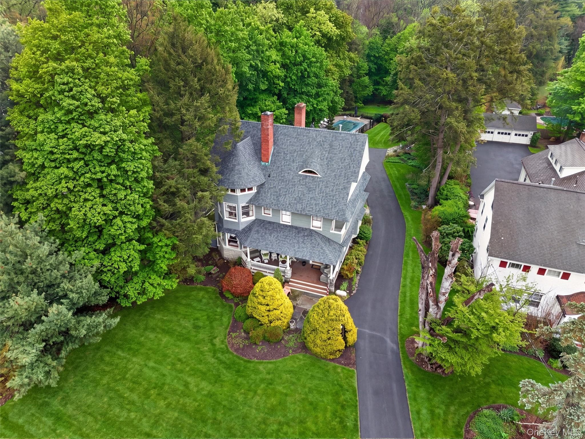 26 Maple Avenue thumbnail 3