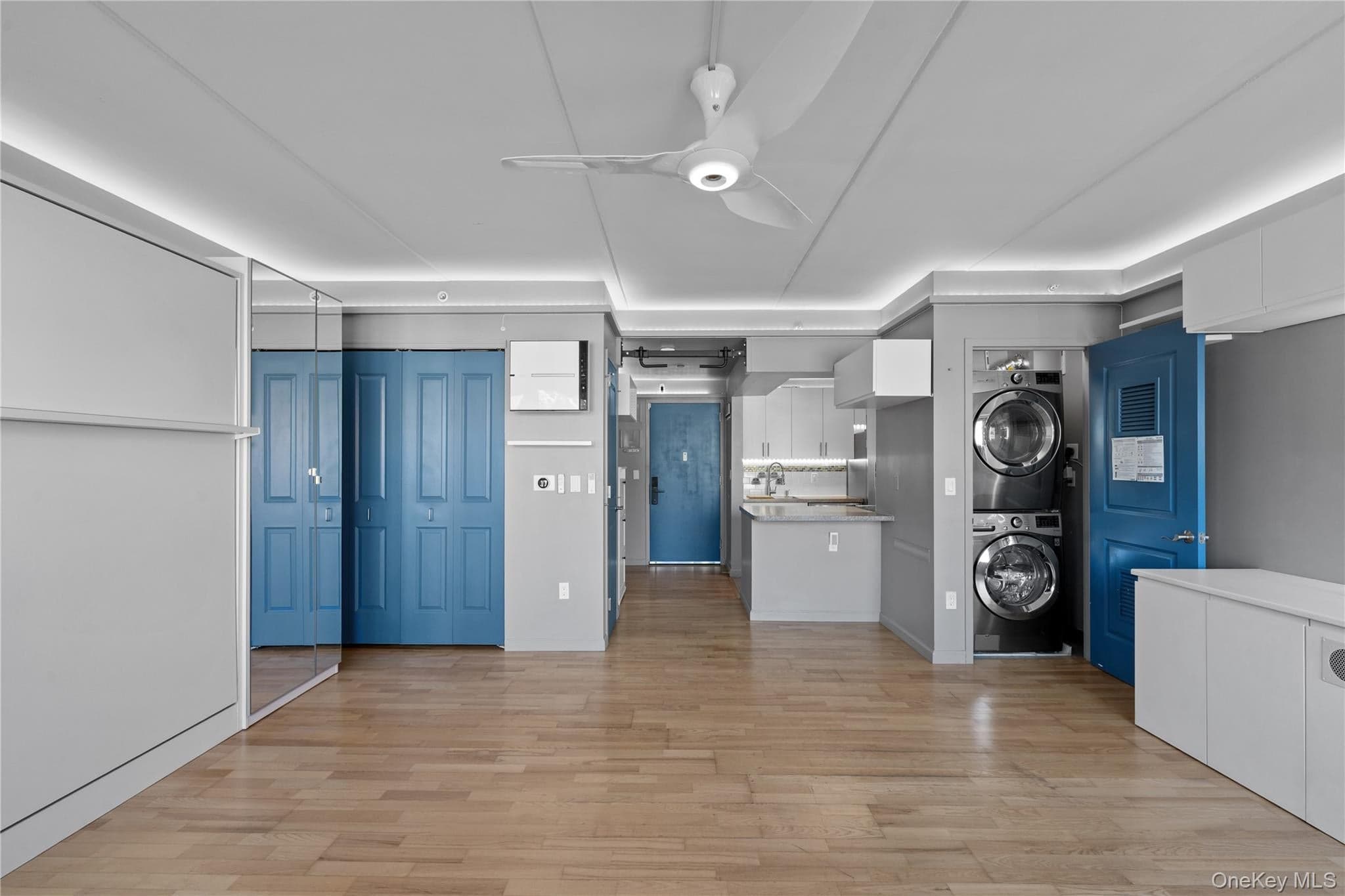 715 Fox Street Unit: 4H thumbnail 3