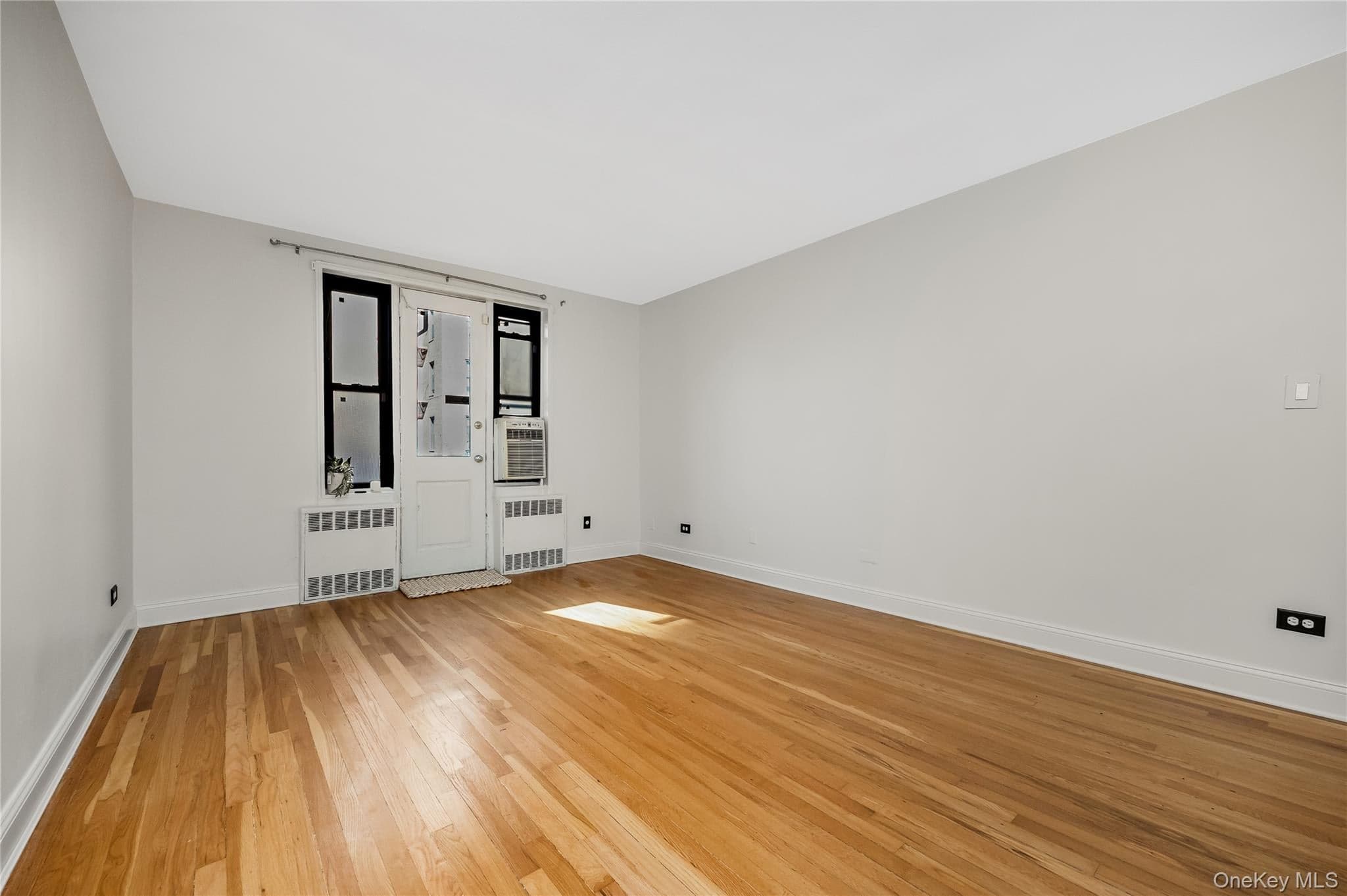 150-11 72nd Road Unit: 1C thumbnail 2