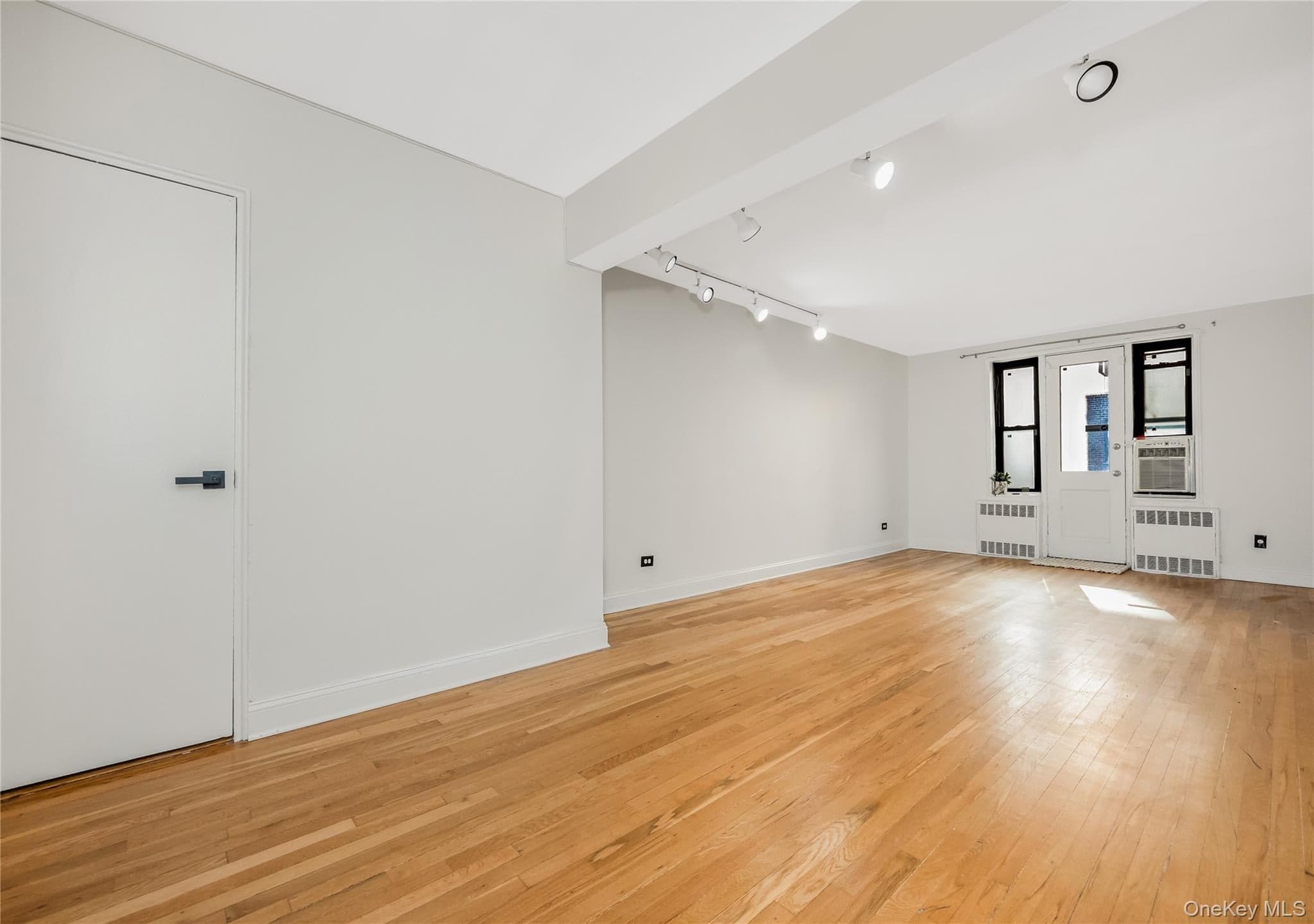 150-11 72nd Road Unit: 1C, Kew Garden Hills