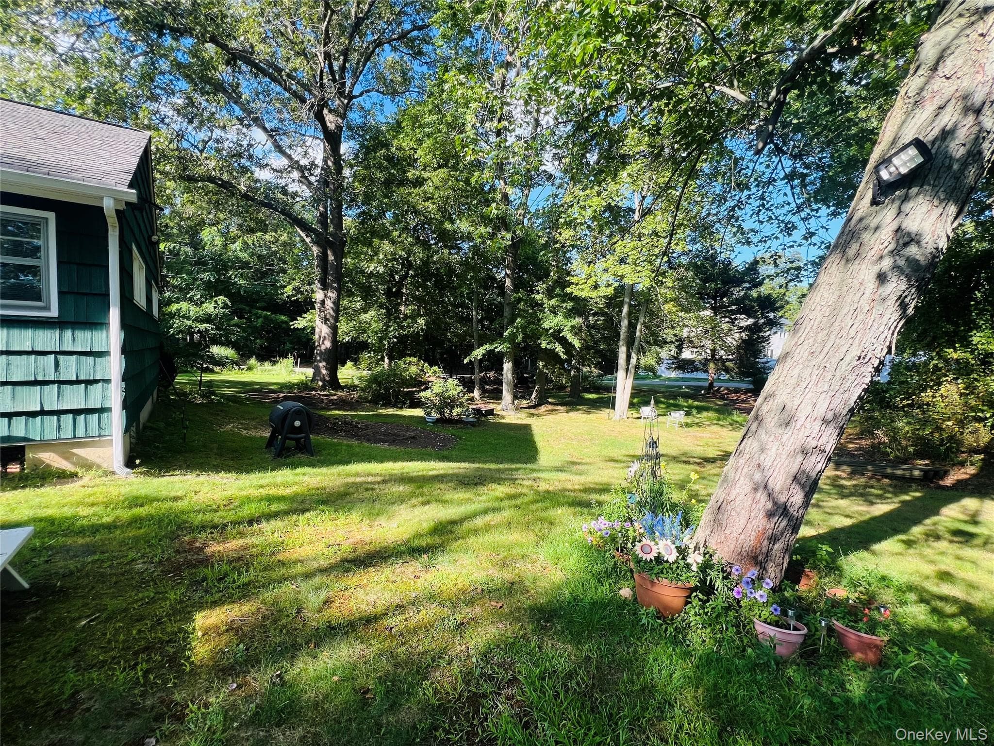 250 N Country Road Unit: Single Family thumbnail 9