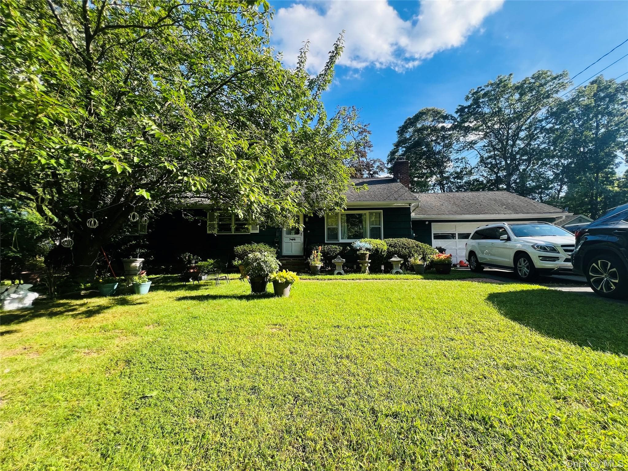 250 N Country Road Unit: Single Family, Port Jefferson