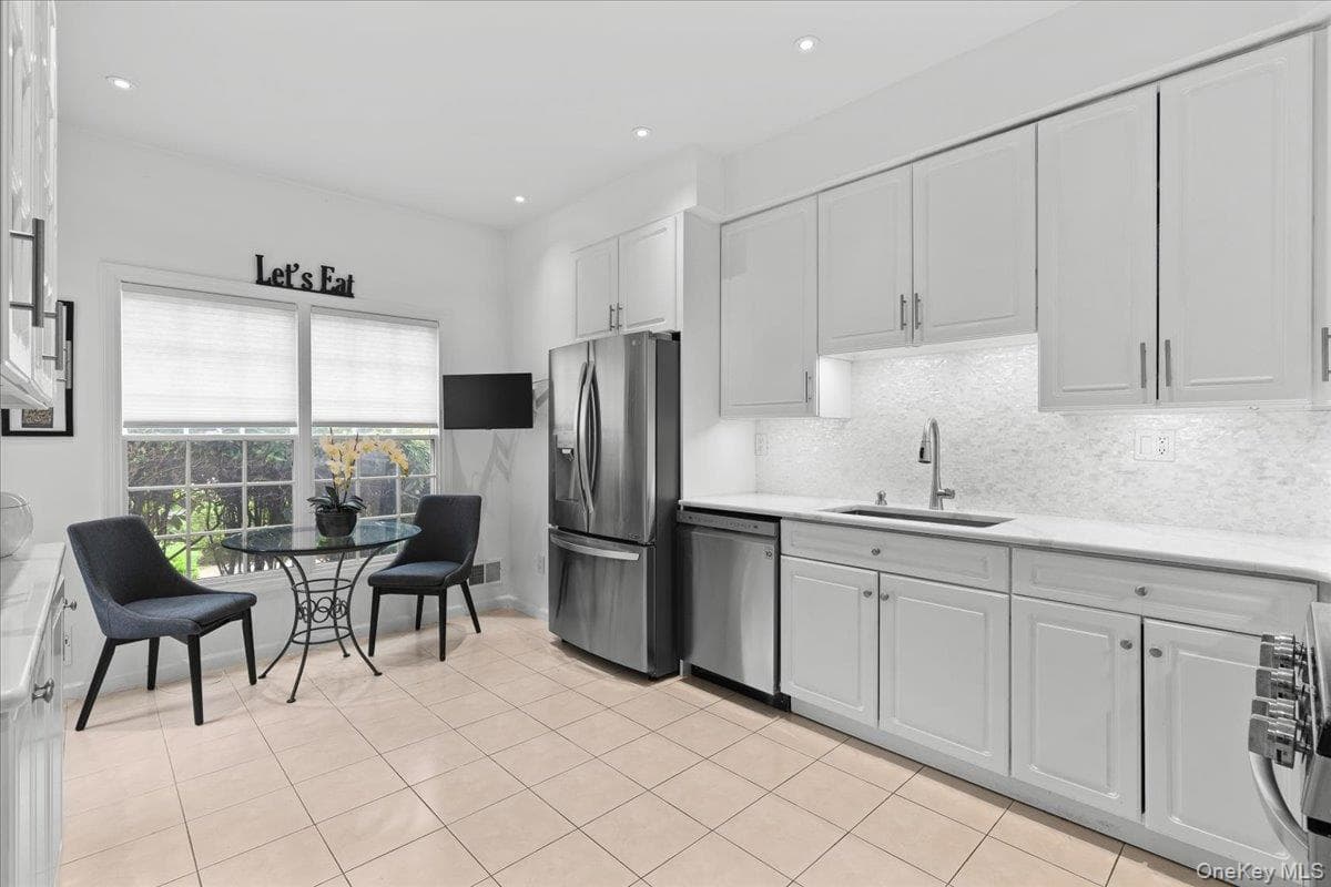 138 Doral Greens Drive thumbnail 5