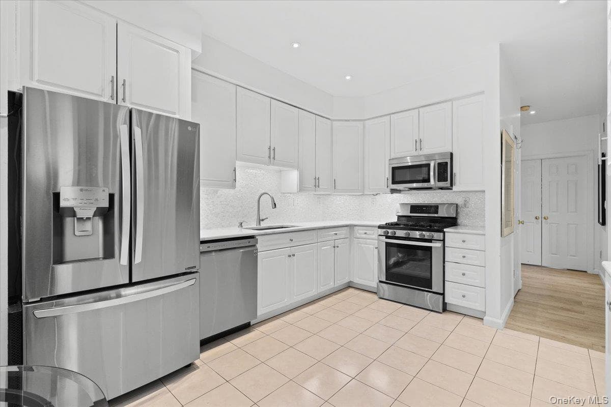138 Doral Greens Drive thumbnail 6