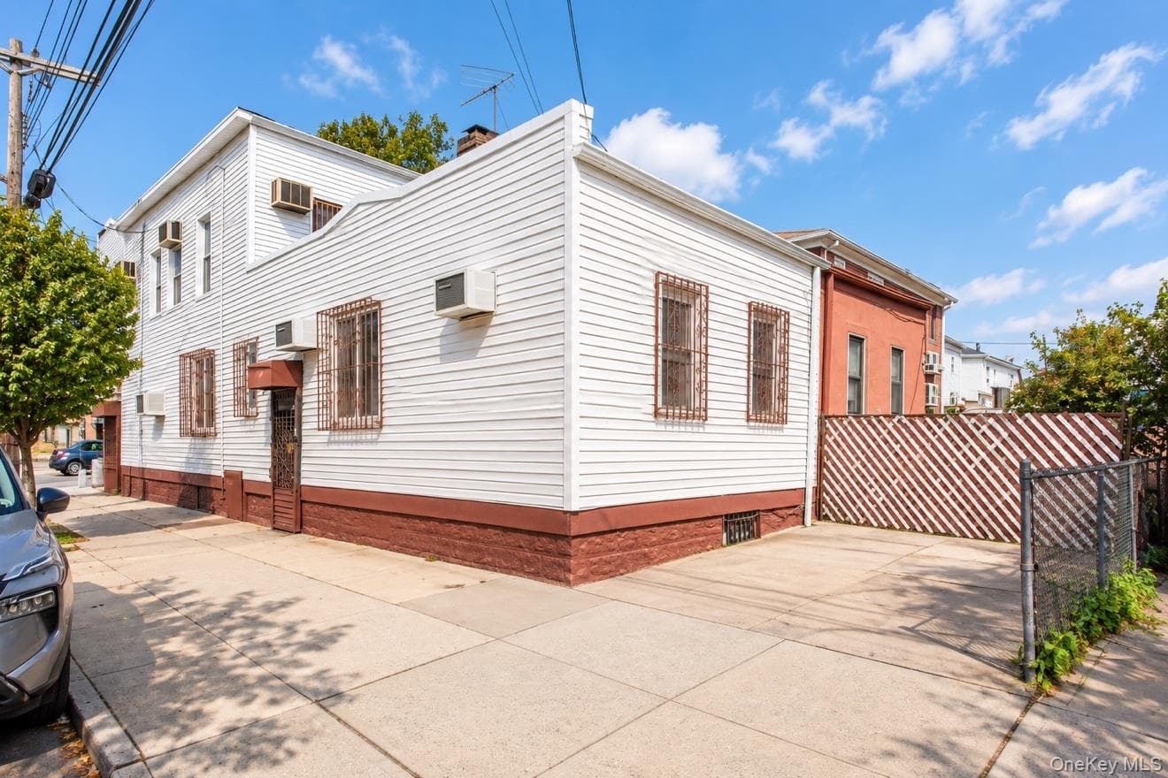 8802 Flatlands Avenue thumbnail 25