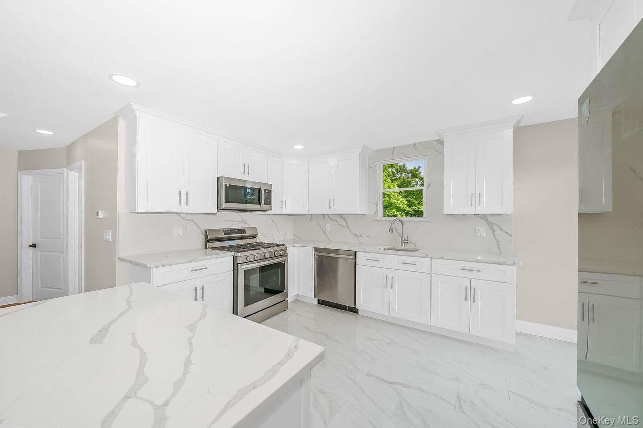 61 Parkway Boulevard thumbnail 13