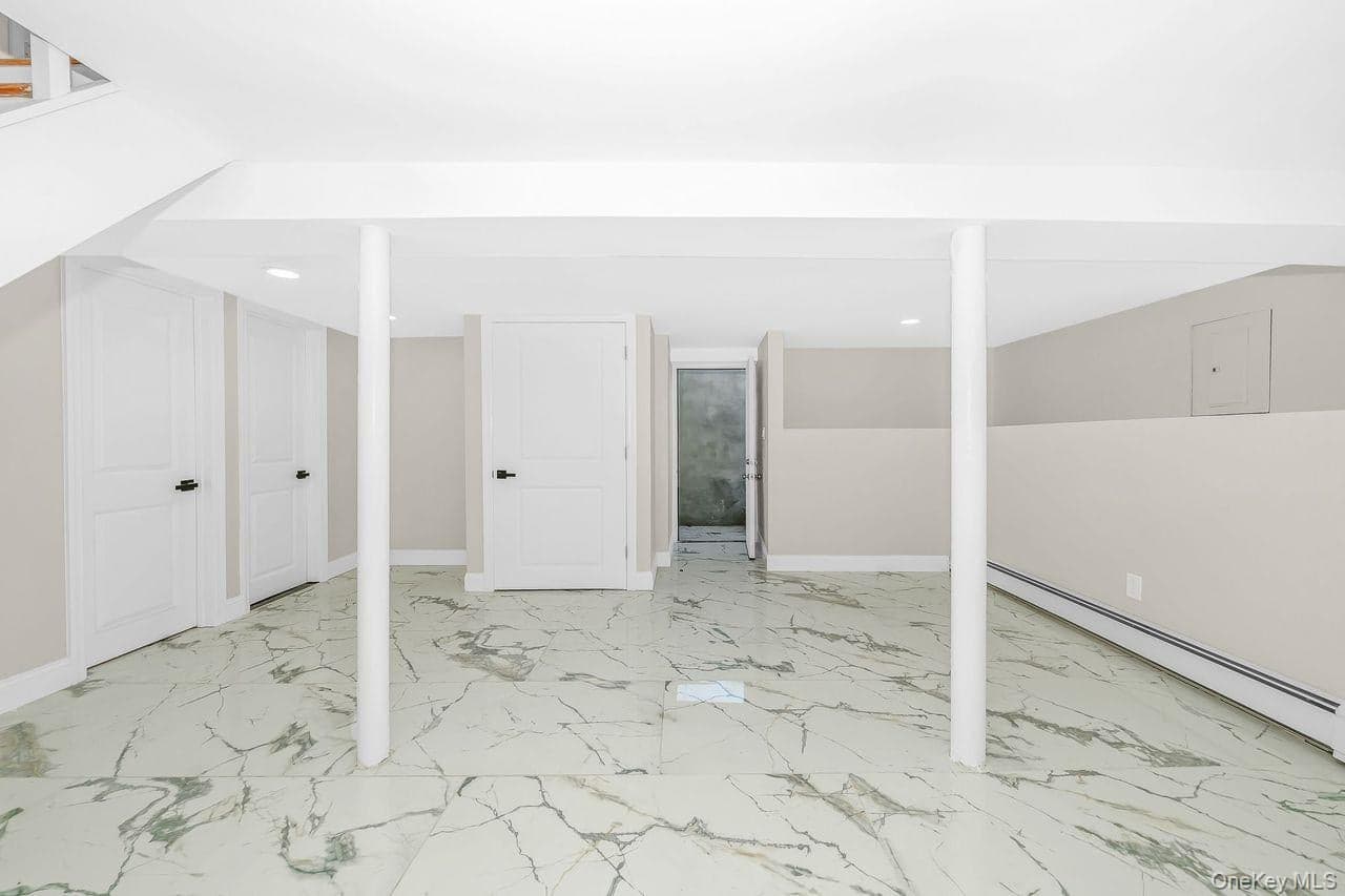 61 Parkway Boulevard thumbnail 32
