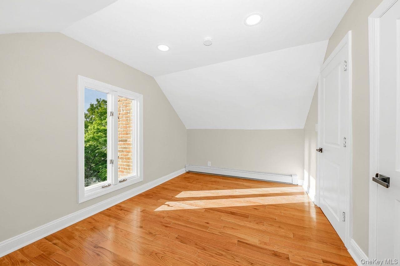 61 Parkway Boulevard thumbnail 25