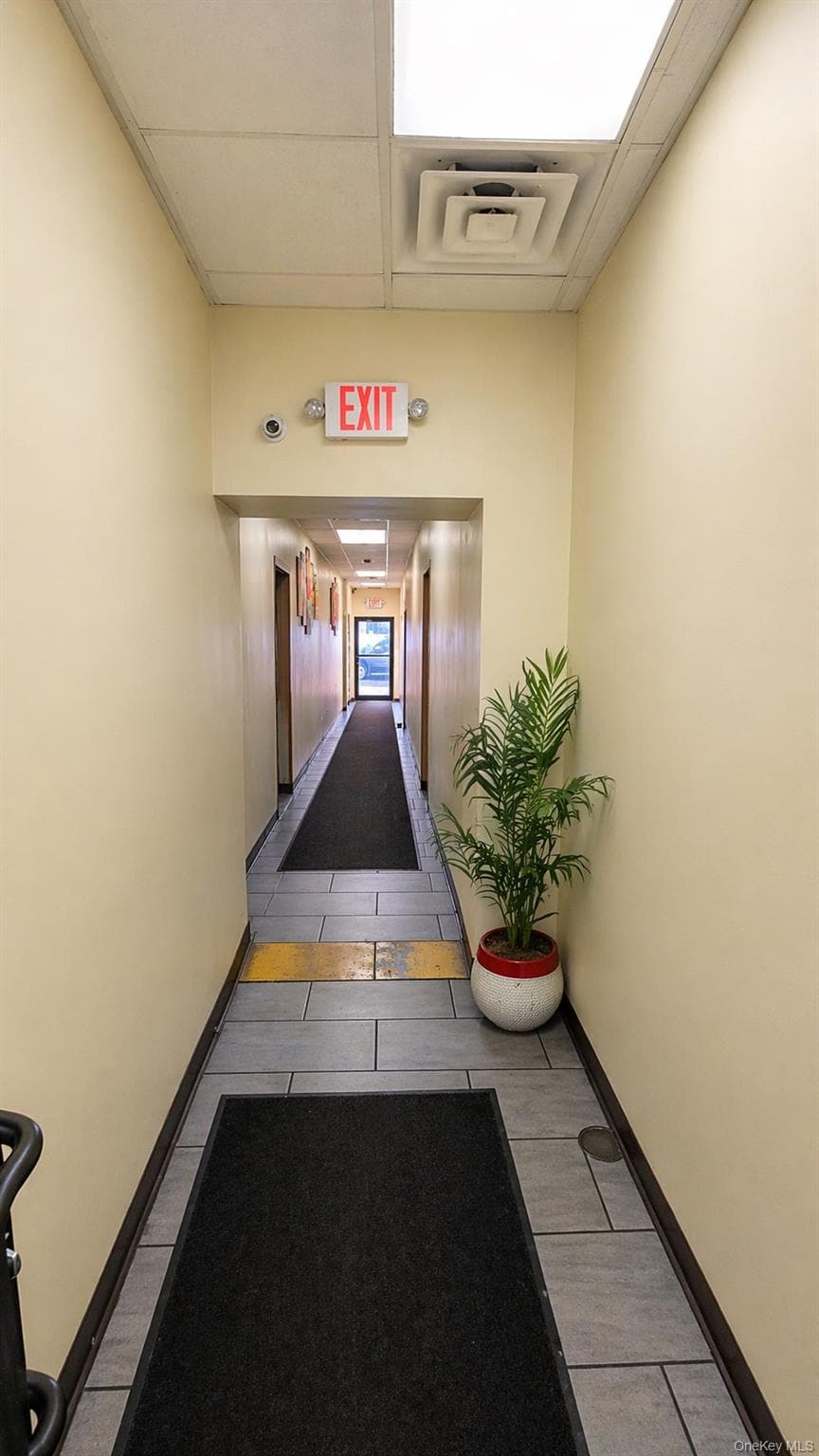 163-175 Nassau Road thumbnail 35