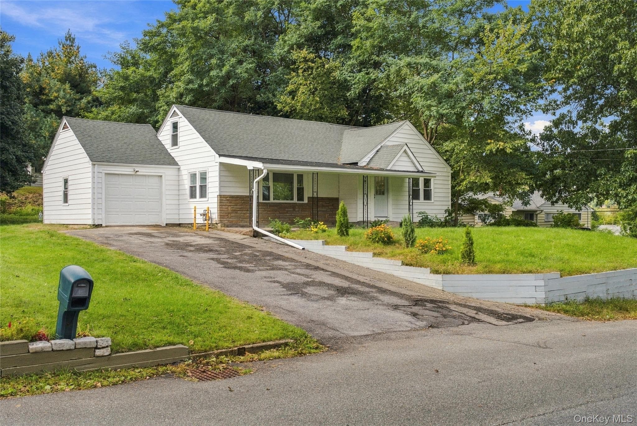 3 Hilltop Drive photo 1