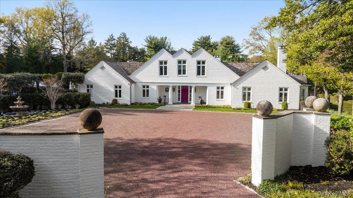 233 Cleft Road thumbnail 2