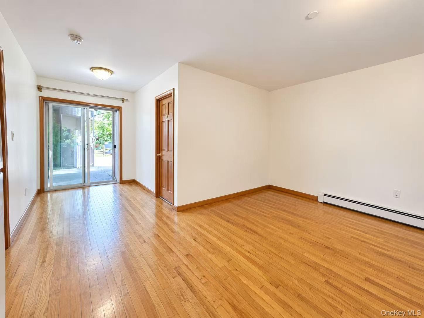 104-61 38th Avenue Unit: 1B thumbnail 2