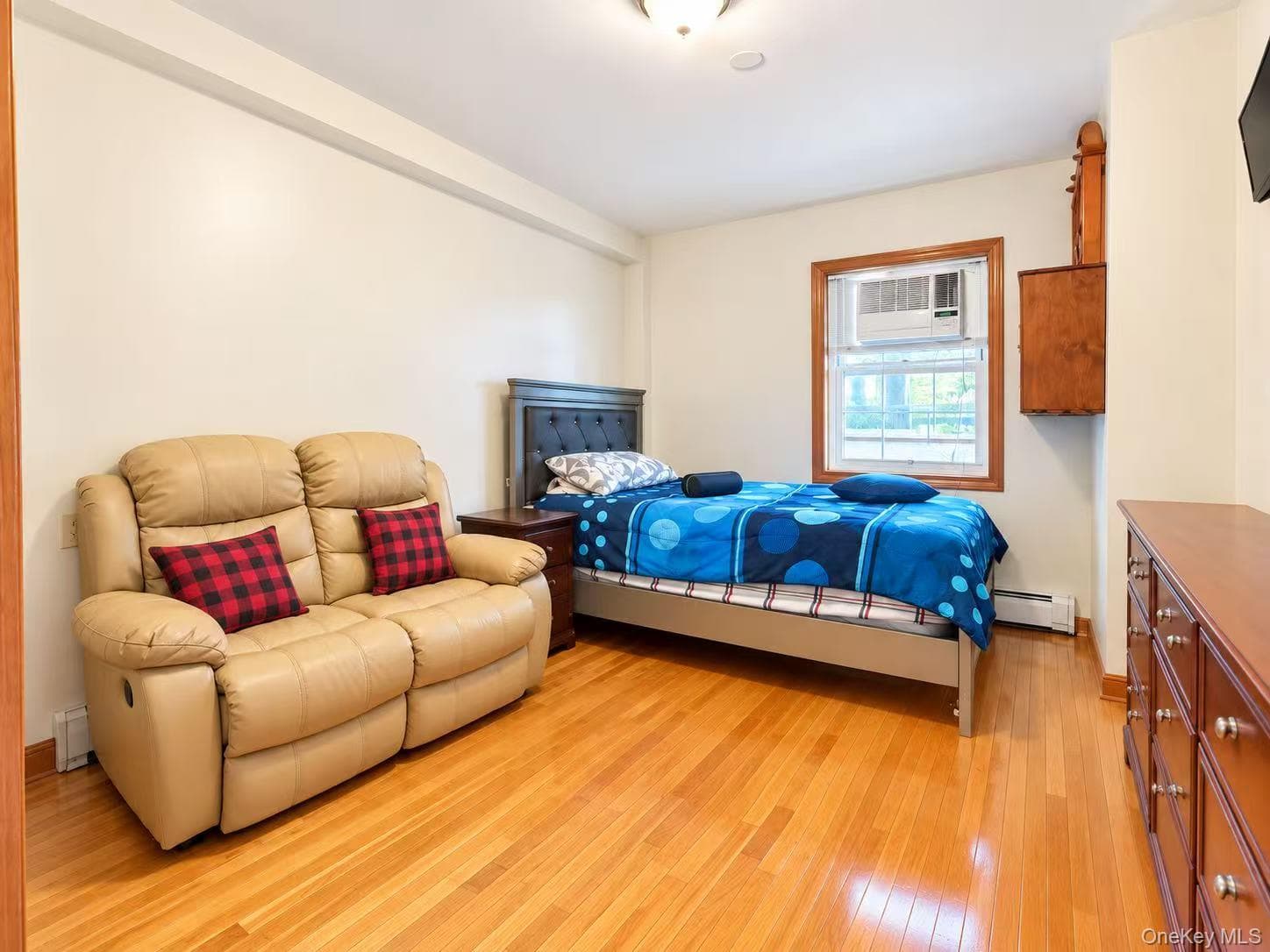 104-61 38th Avenue Unit: 1B thumbnail 5