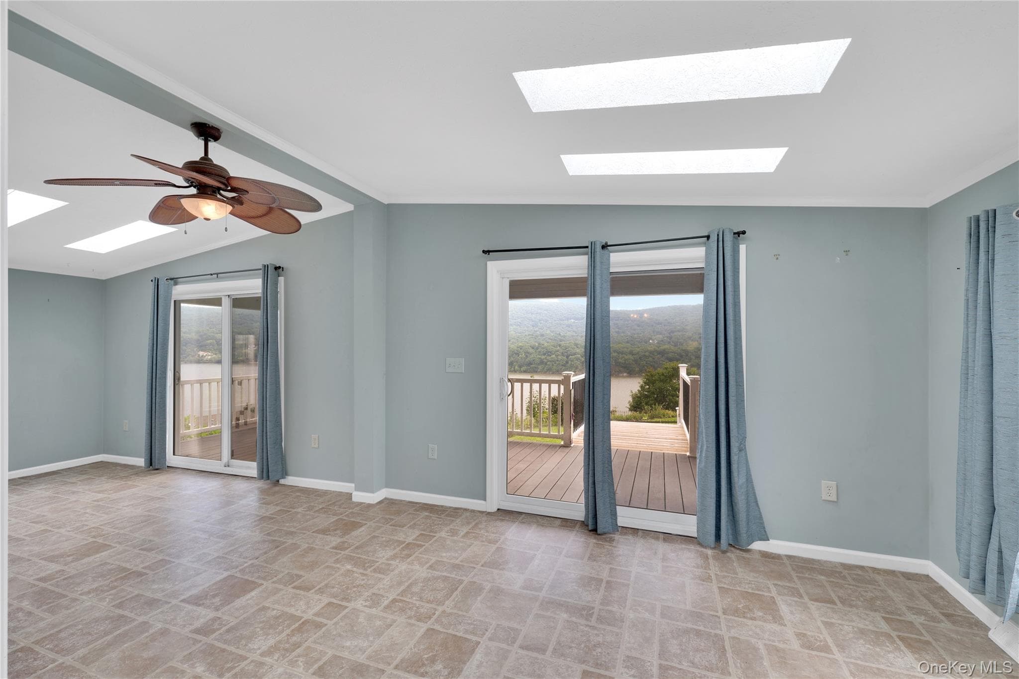 9 Rivercrest Road Unit: 15 thumbnail 25