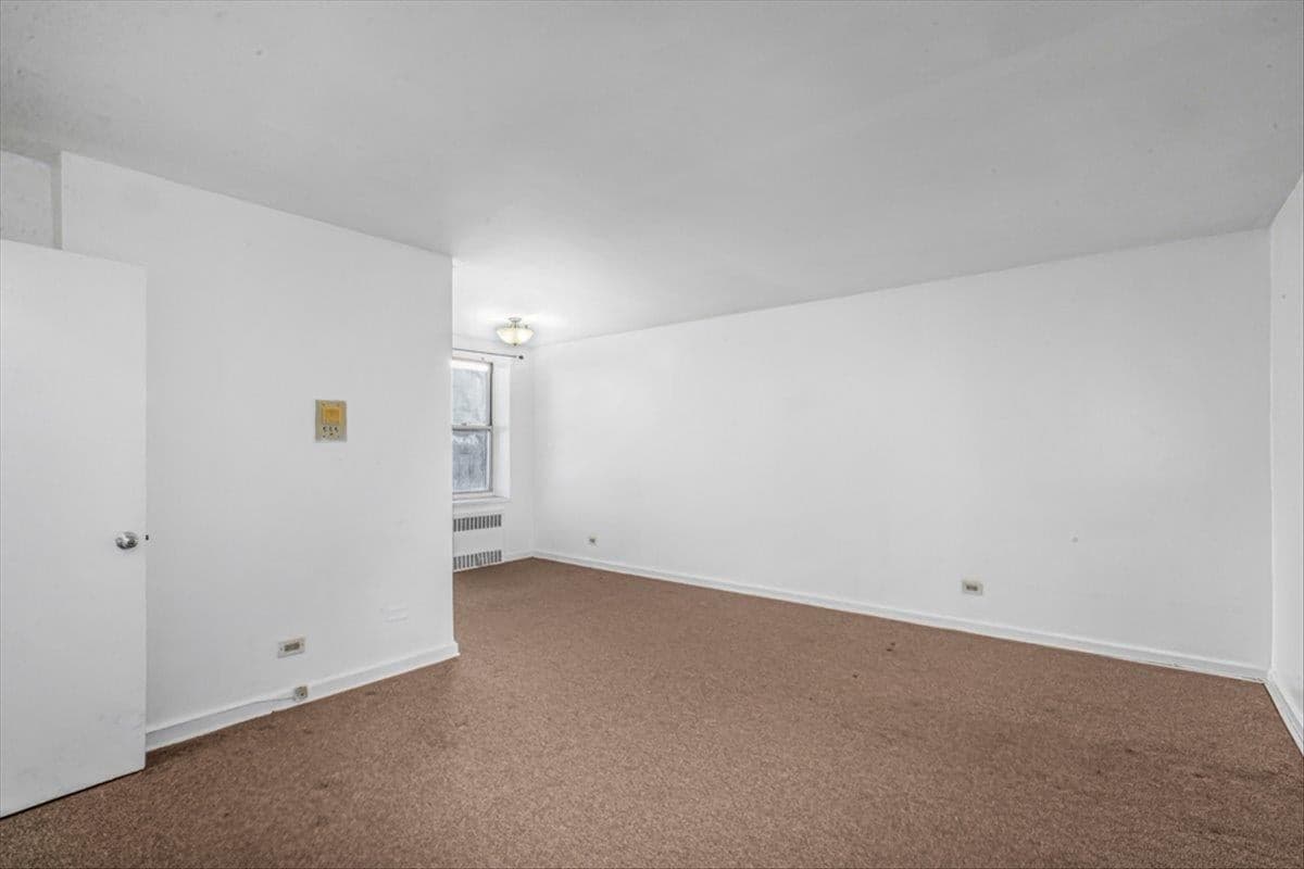 67-30 Clyde Street St Unit: 7S thumbnail 3