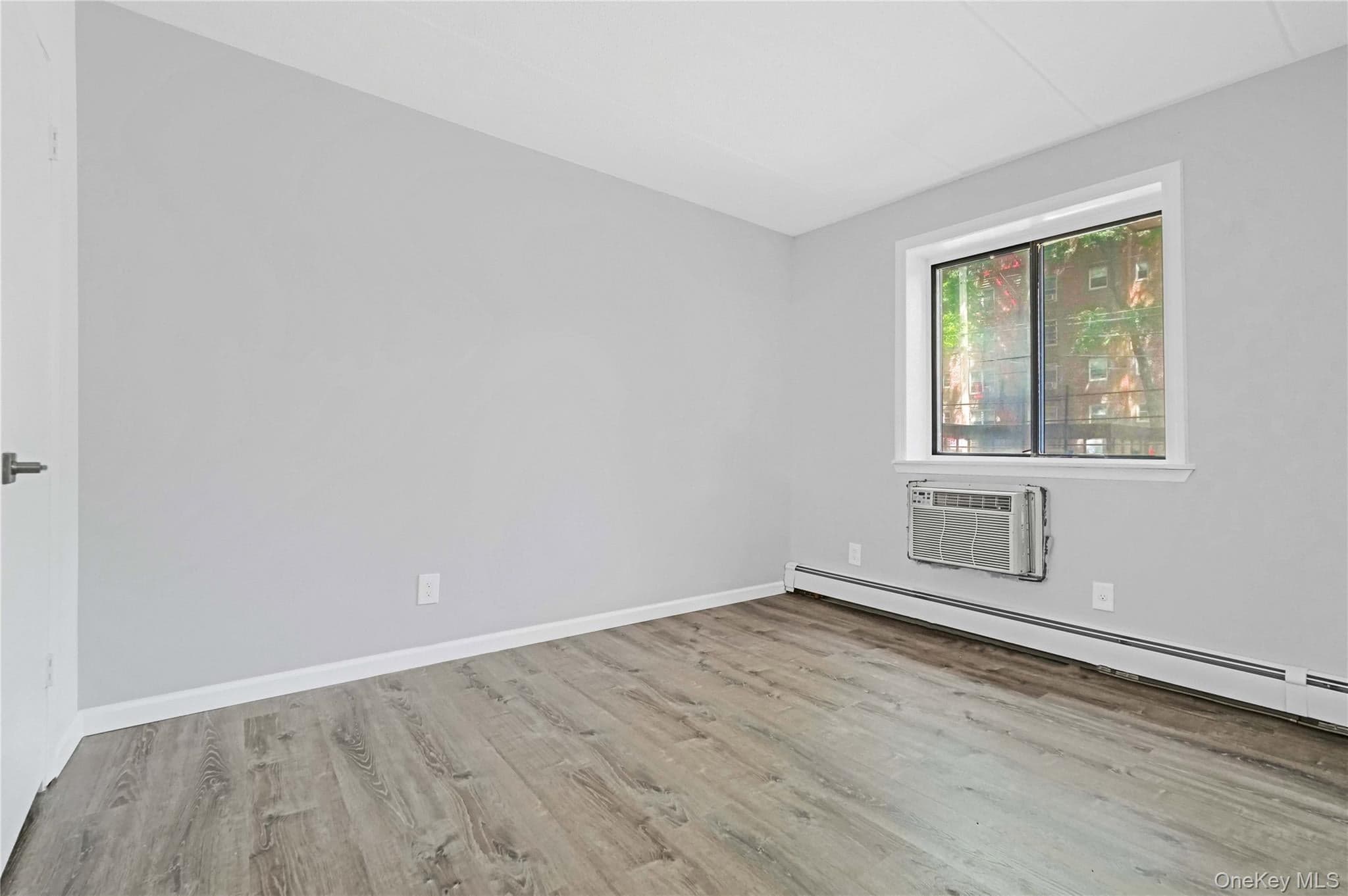 180-16 Wexford Terrace Unit: 1C thumbnail 8