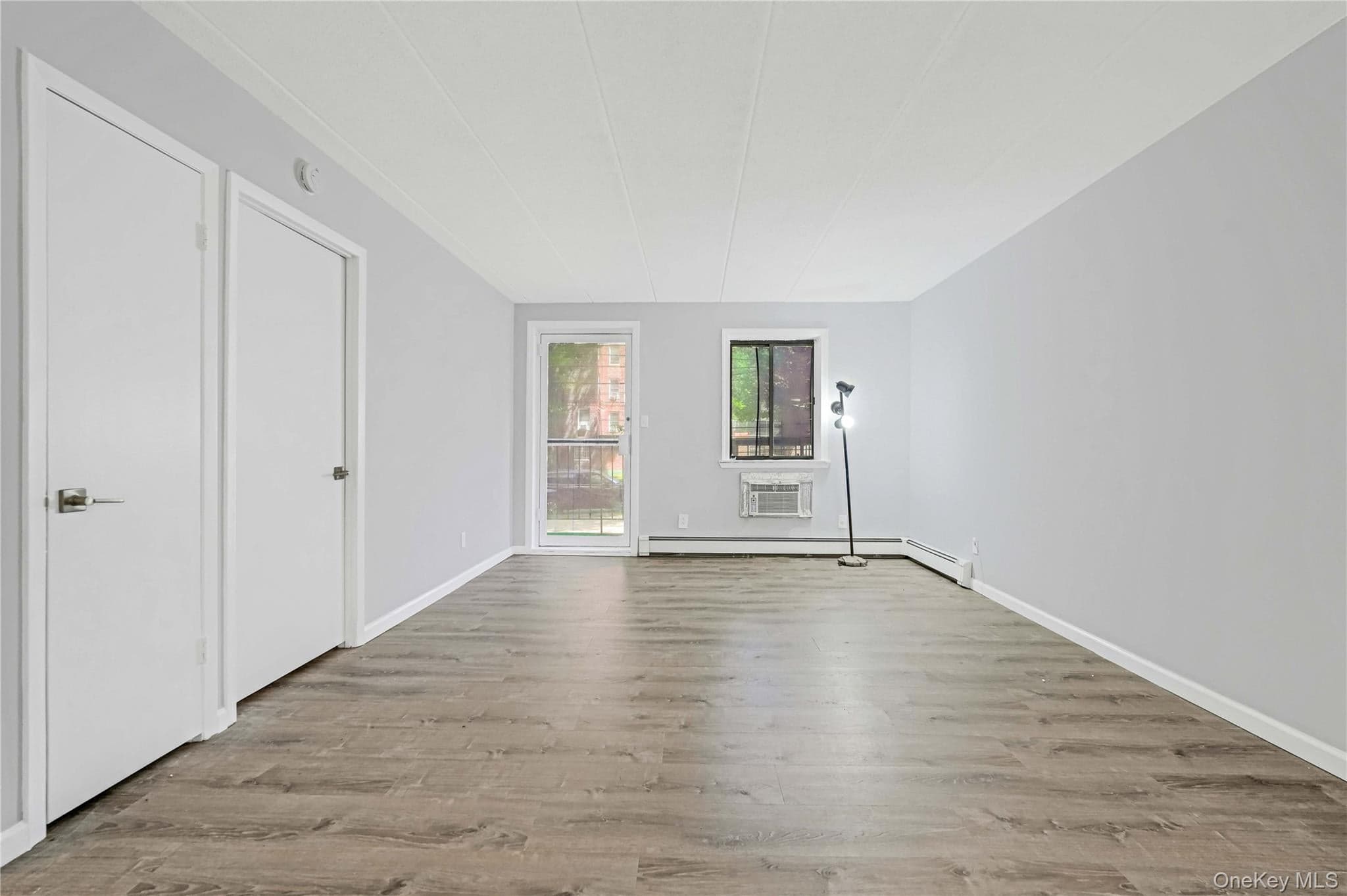 180-16 Wexford Terrace Unit: 1C thumbnail 4
